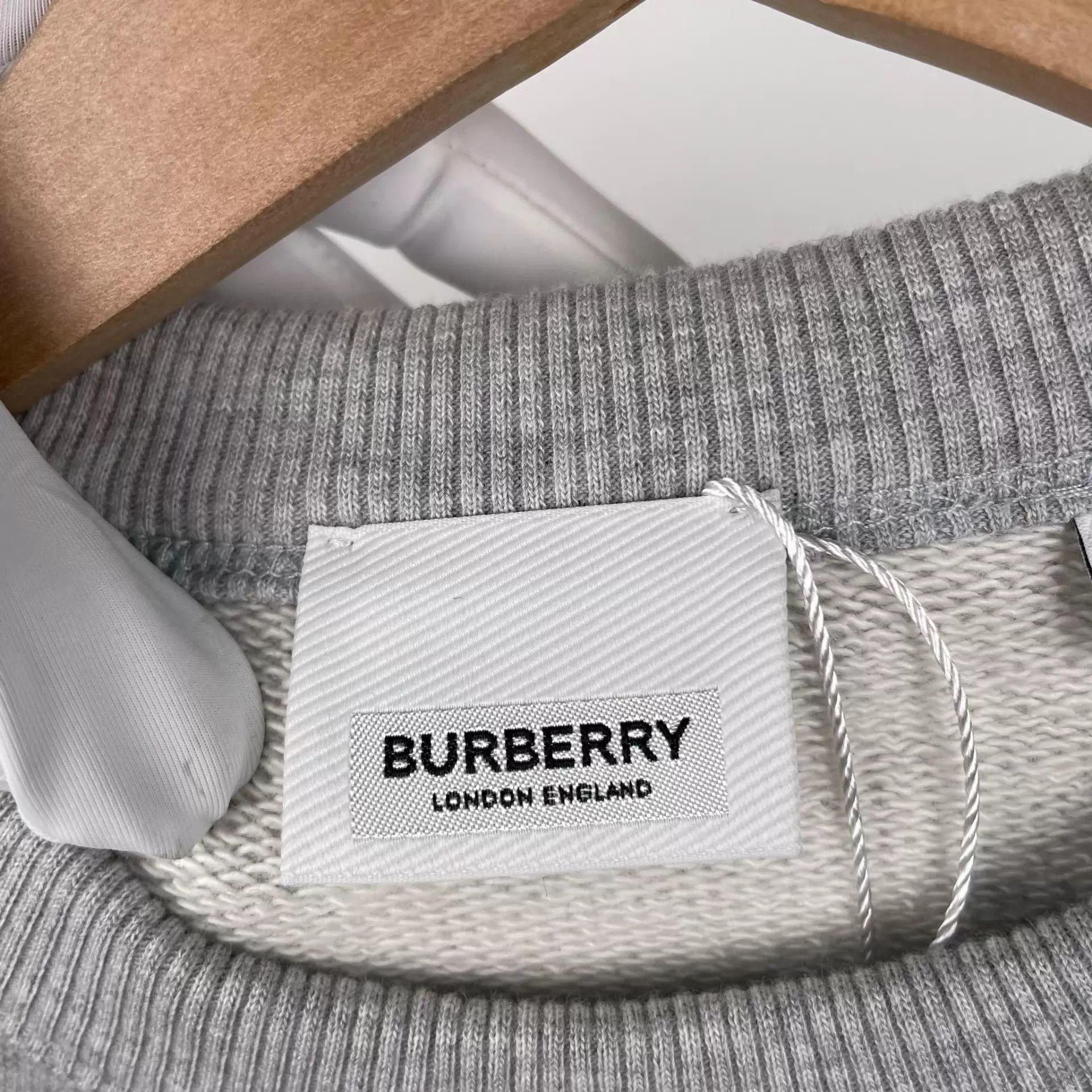Burberry Burberry Gray Cotton Sweatshirt XS 260421WQQHF28 Size XS / US 0-2 / IT 36-38 - 5 Thumbnail