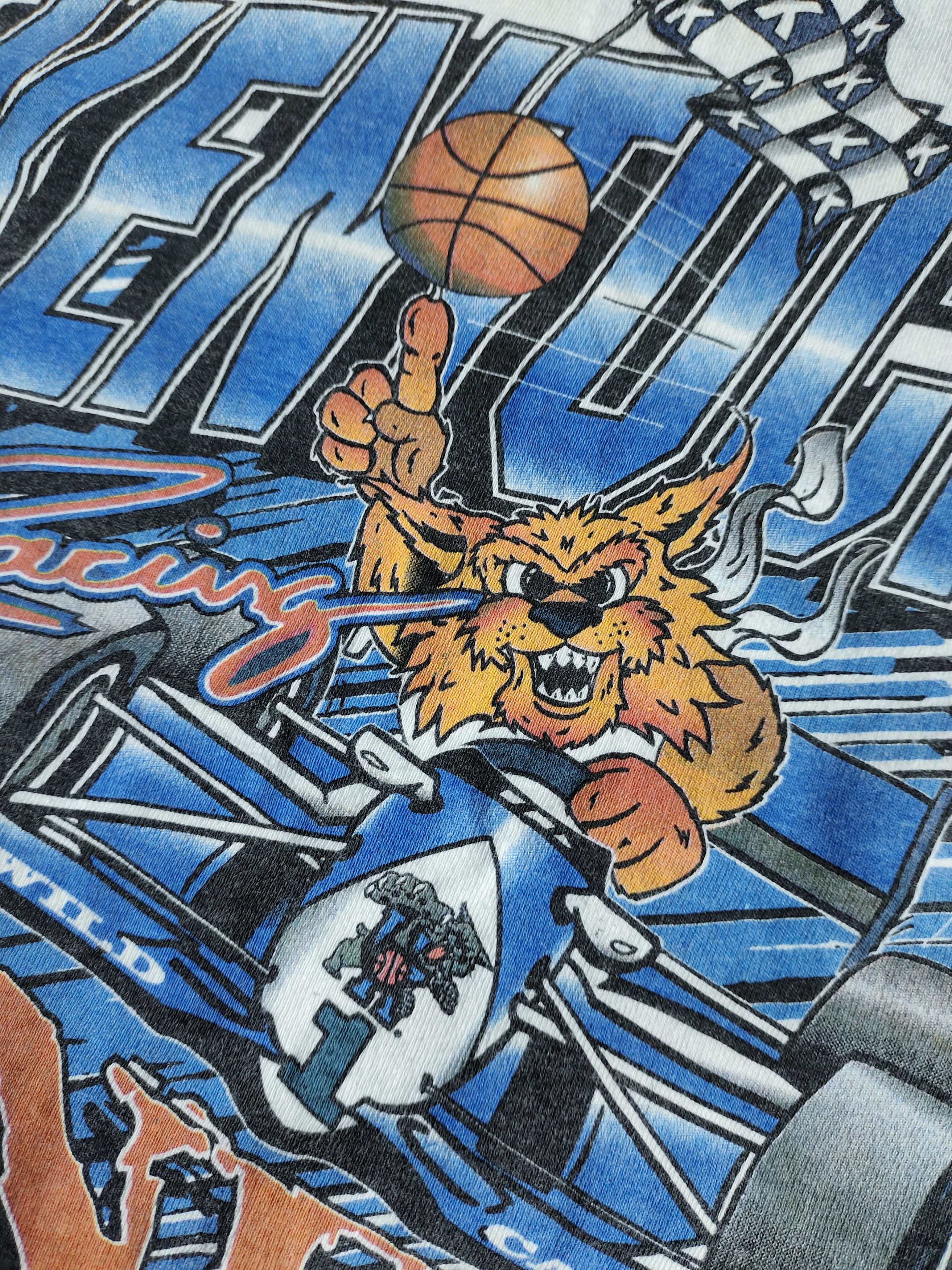 NCAA × Vintage Vintage University of Kentucky "Racing to Indy" 90's T-shirt Size US M / EU 48-50 / 2 - 6 Thumbnail
