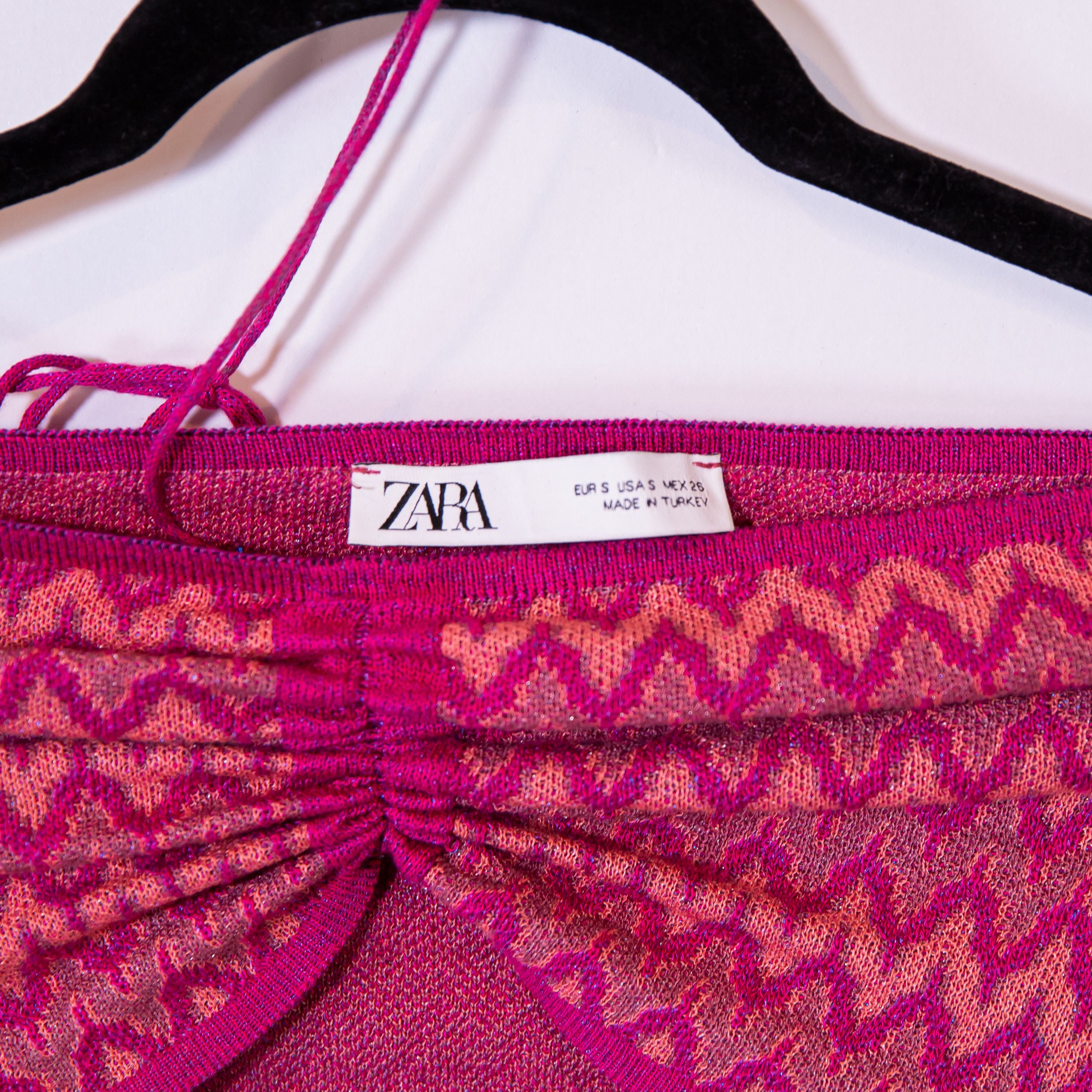 Zara Zara Halter Neck Chevron Knit Stretch Bandeau Size S / US 4 / IT 40 - 2 Thumbnail