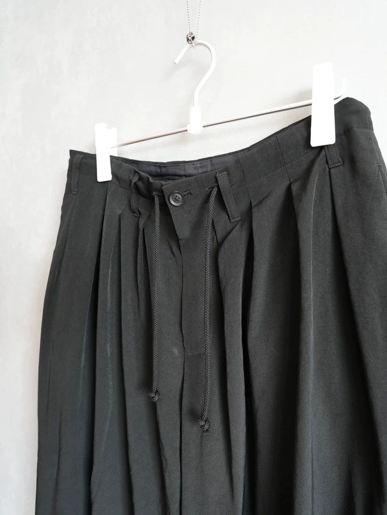 Yohji Yamamoto Yohji Yamamoto size 2 21SS Pleated Triacetate Balloon Pant Size US 28 / EU 44 - 3 Thumbnail