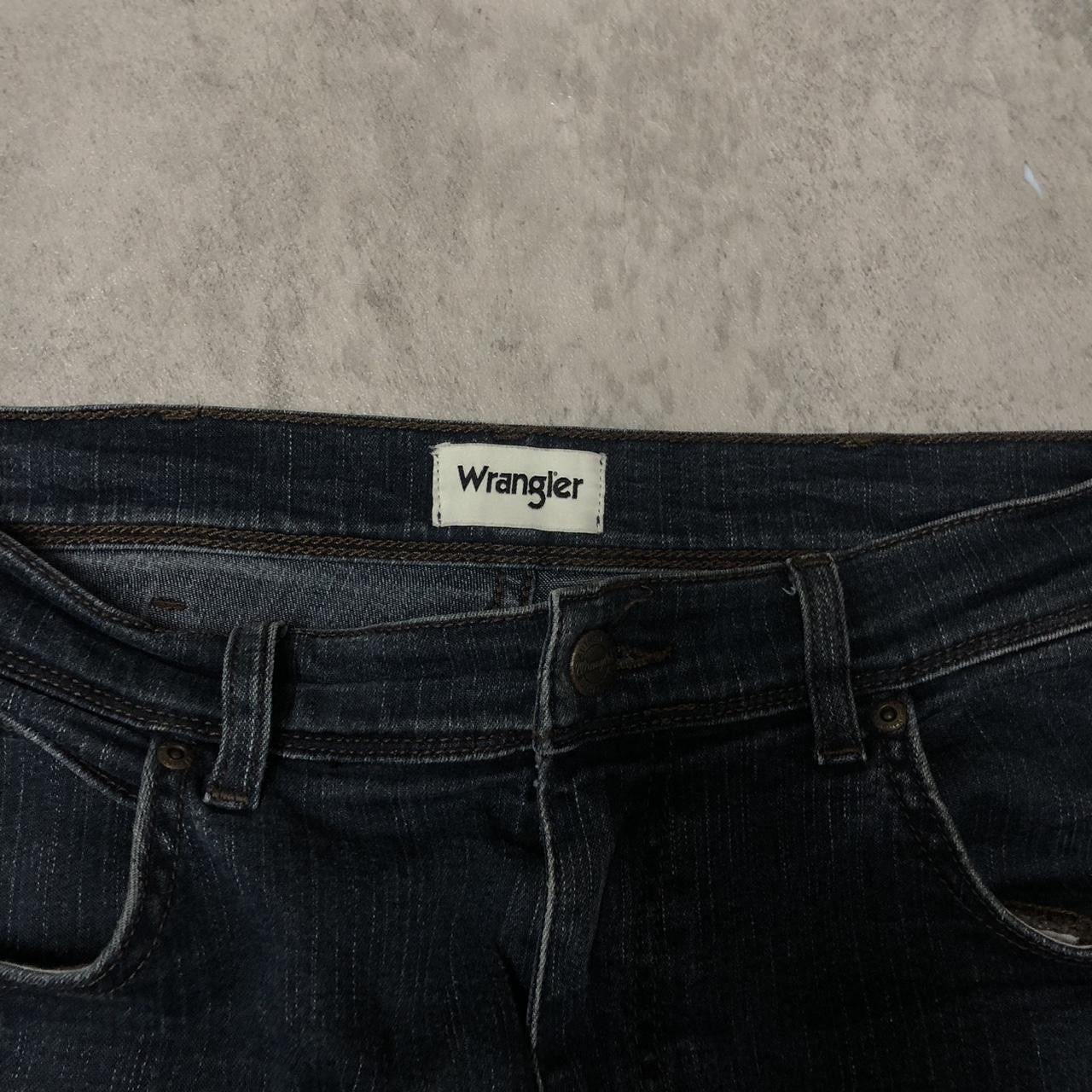 Wrangler Wrangler black straight leg jeans Size US 33 - 3 Thumbnail