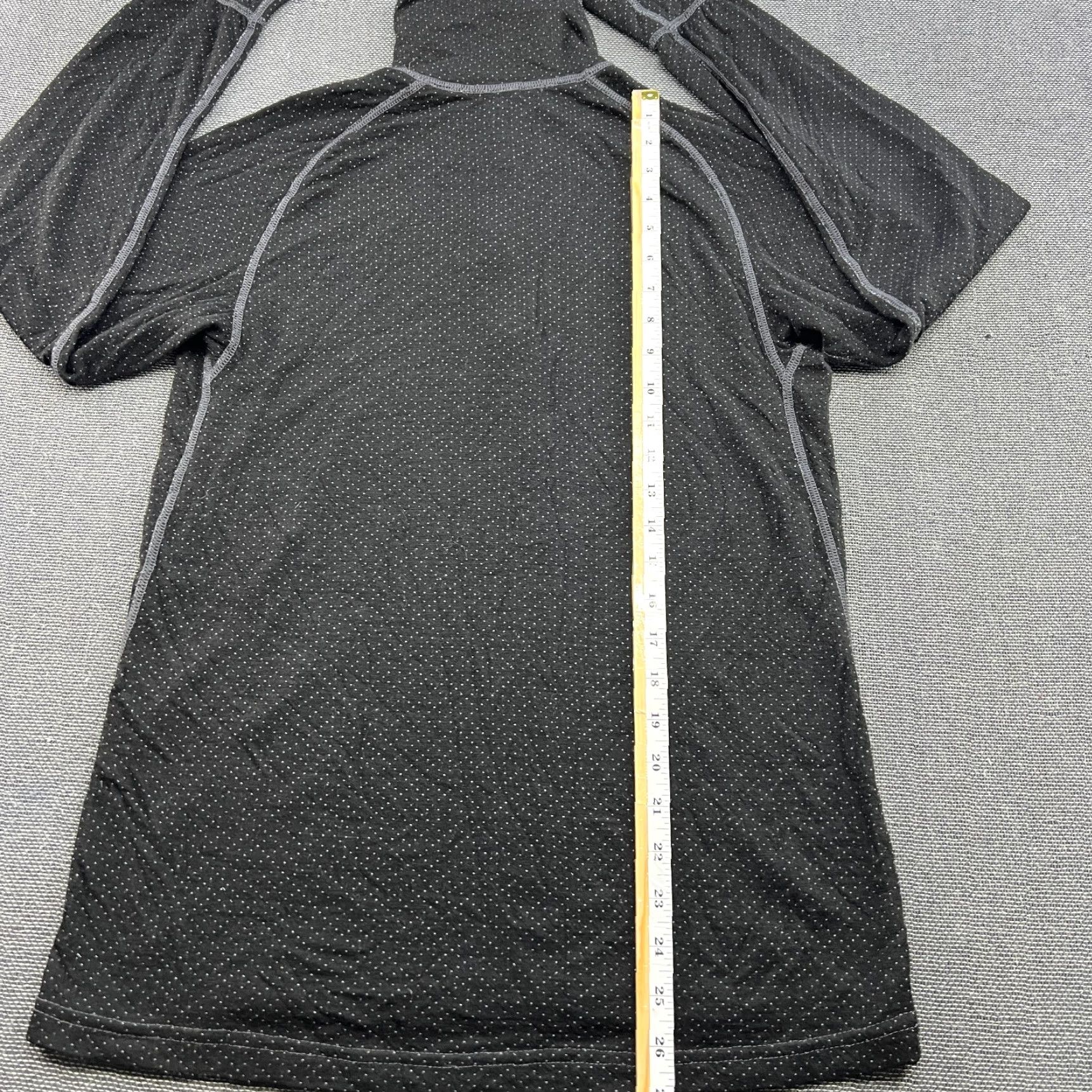 Vintage Devold Base Layer Shirt Mens XL Black Merino Wool Outdoor Hiking Thermo Cool Shirt Size US XL / EU 56 / 4 - 5 Thumbnail