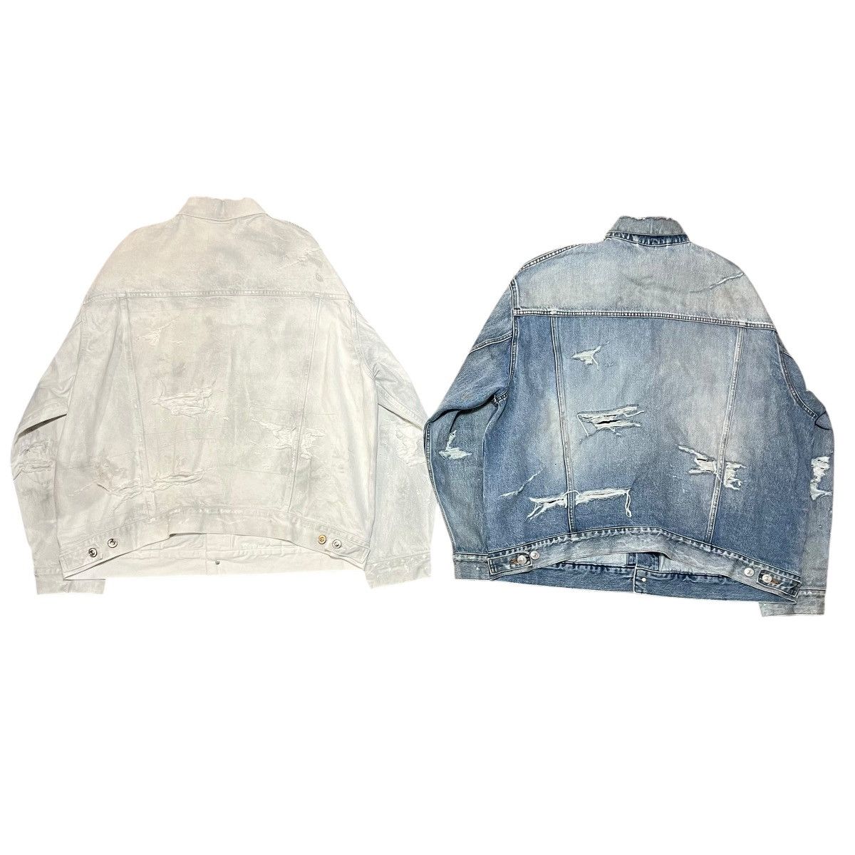 Balenciaga BALENCIAGA 2021SS DEMNA DISTRESSED THRASH WHITE DENIM JACKET Size US S / EU 44-46 / 1 - 2 Thumbnail