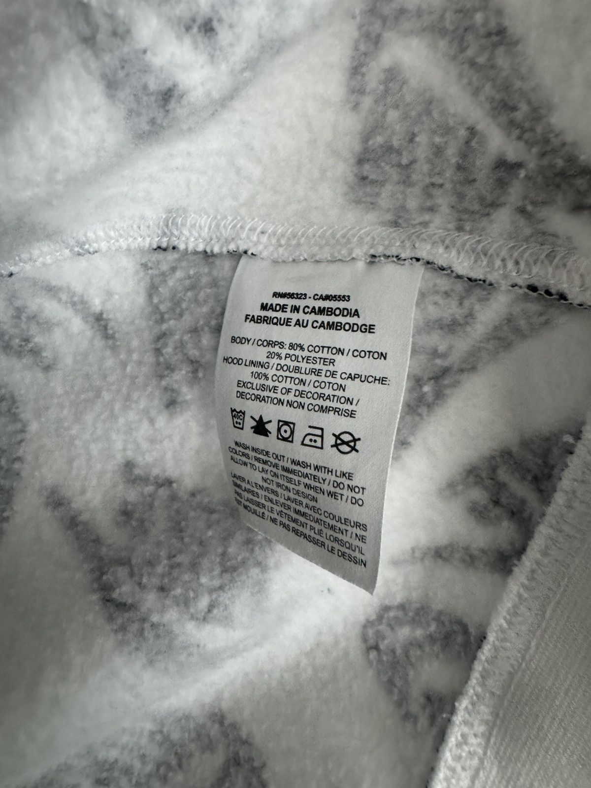Nike Nike White Sweatshirt XL Men’s All Over Swoosh Logo Size US XL / EU 56 / 4 - 4 Thumbnail