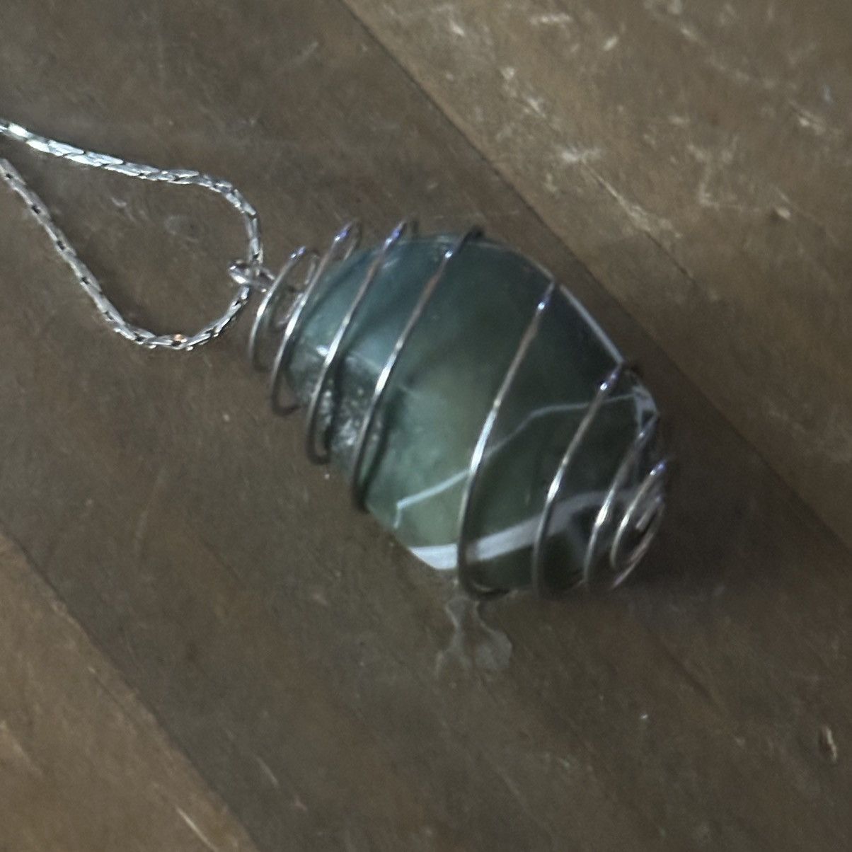 Vintage Vintage caged green Adventurine pendant necklace Size ONE SIZE - 3 Thumbnail