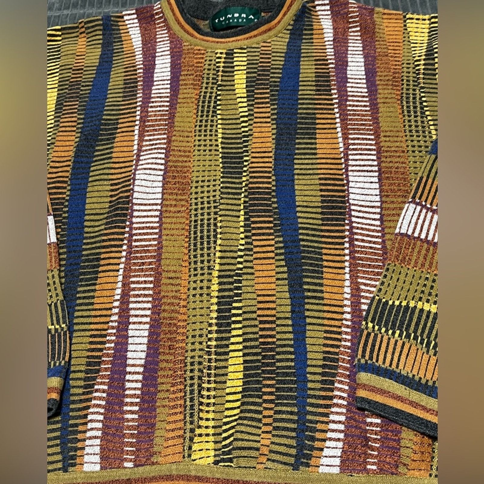 Tundra Canada Tundra Vintage 90s Coogi Style Textured Sweater Pattern M Size US M / EU 48-50 / 2 - 3 Thumbnail