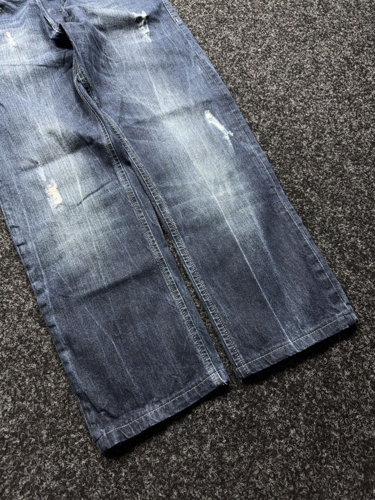 Diesel Luxury 00s Diesel Darron Distressed Y2K Slim Tapered Jeans Size US 33 - 4 Thumbnail