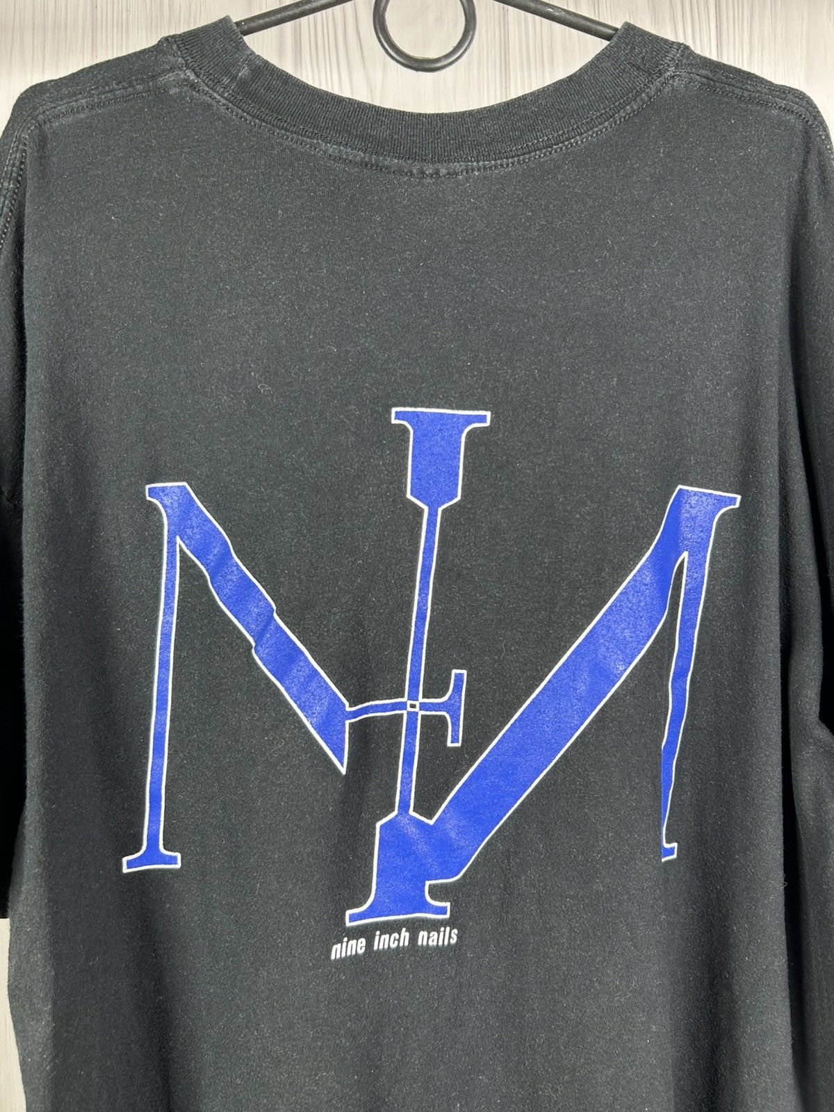 Band Tees Vintage NIN Nine Inch Nails The Downward Spiral Album Tee XL Size US XL / EU 56 / 4 - 5 Thumbnail