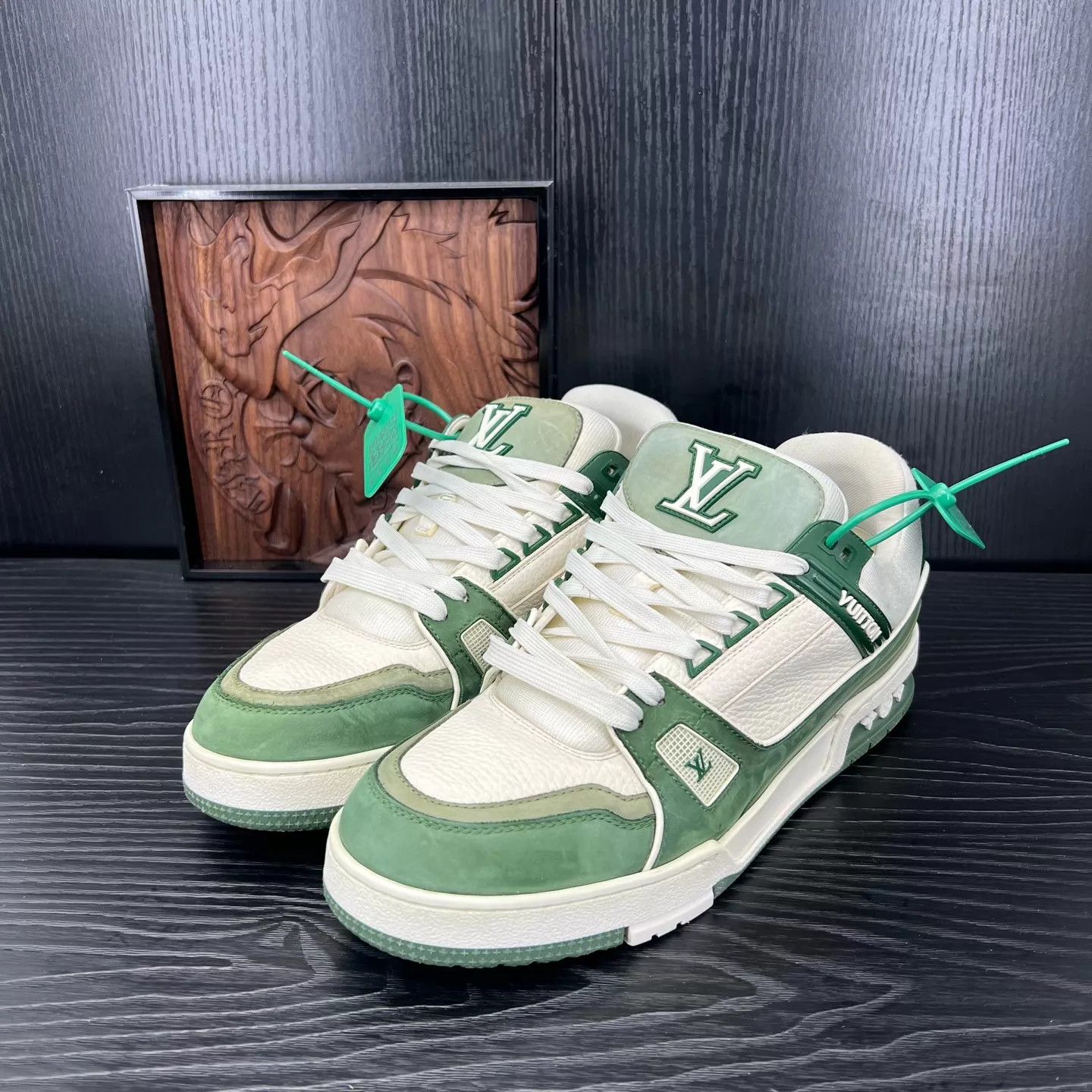 Louis Vuitton LV Trainer Matcha Green 8/42 LikeNew Original Box Size US 9 / EU 42 - 1 Thumbnail
