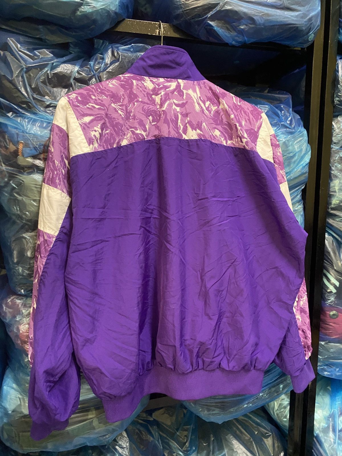 Vintage Vintage Perjeni Sport Purple Abstract Windbreaker Jacket Size US M / EU 48-50 / 2 - 9 Thumbnail