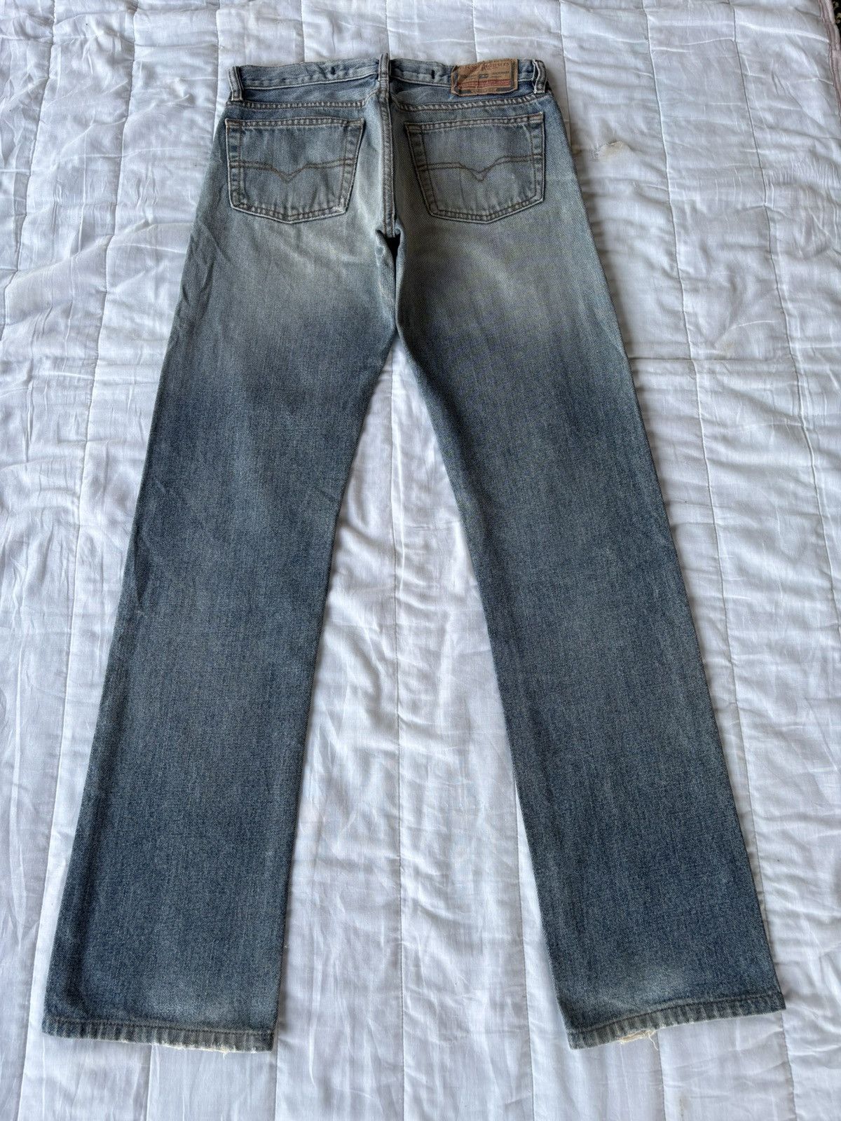 Diesel DIESEL INDUSTRY VINTAGE WASH REGULAR STRAIGHT JEANS Size 28" / US 6 / IT 42 - 8 Thumbnail
