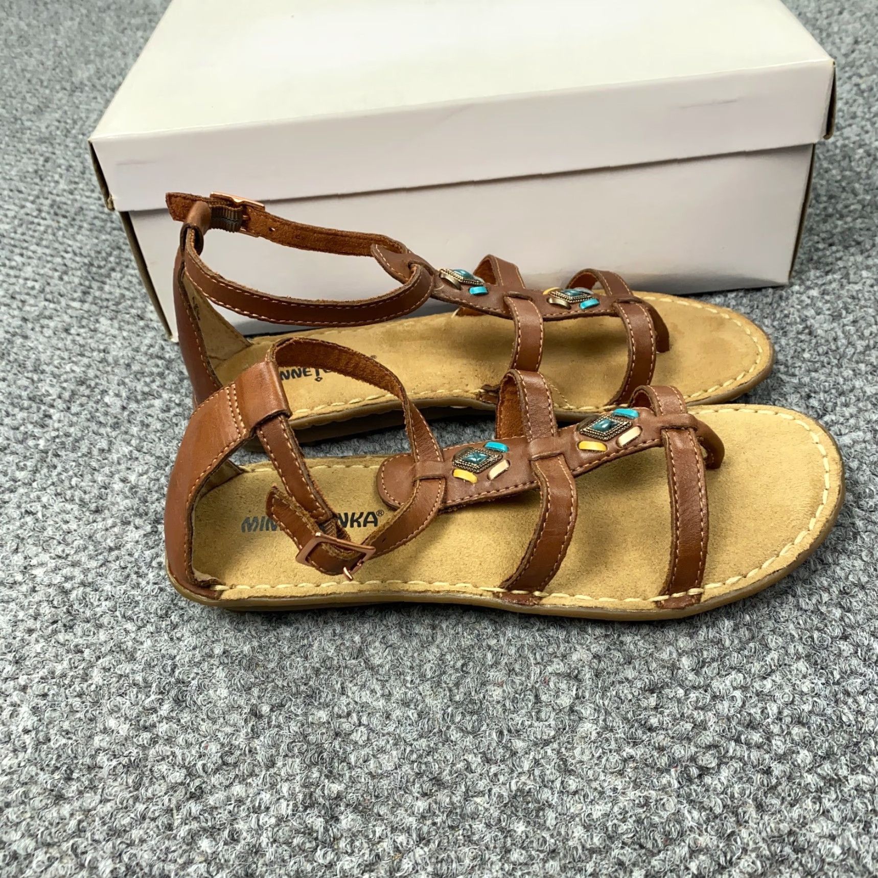 Minnetonka VINTAGE Minnetonka Leather Sandals Womens Size 7 Brown Beaded Southwestern Aztec Flat Open Toe Size US 7 / IT 37 - 5 Thumbnail
