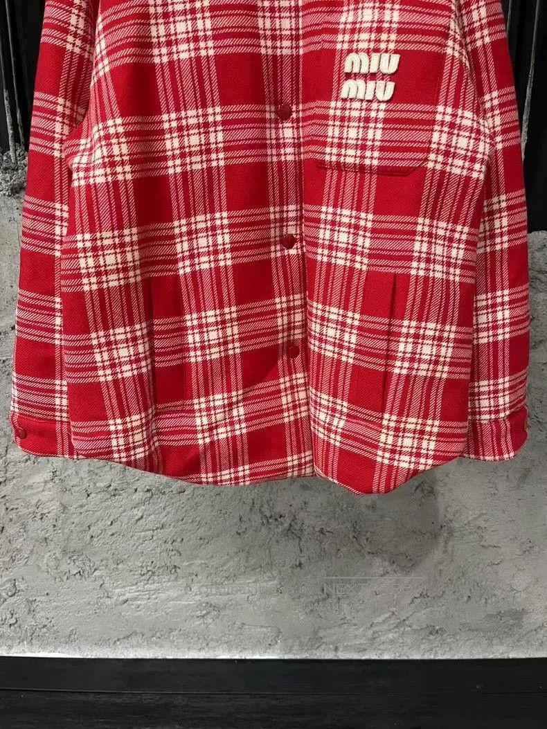 Miu Miu MiuMiu Red Plaid Cotton Jacket with Pockets. Size US M / EU 48-50 / 2 - 4 Thumbnail