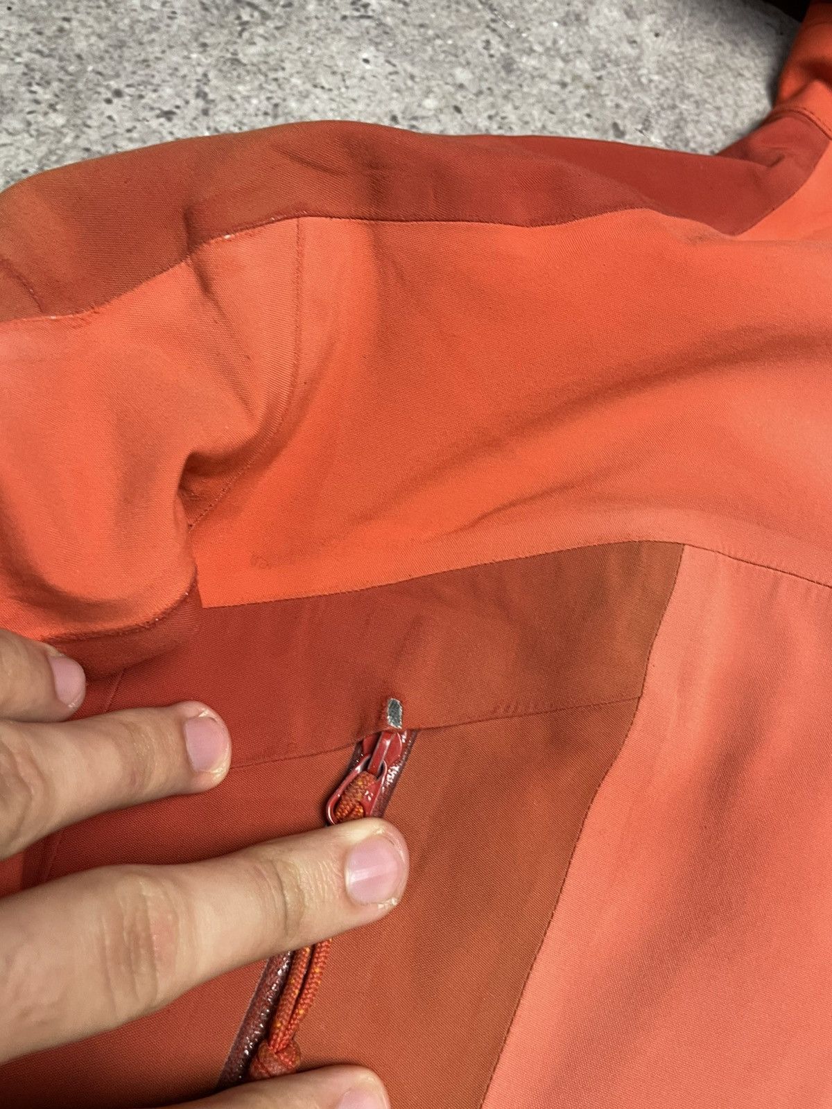 Arc'teryx Vintage Arcteryx Recco Goretex Jacket Sz S Size US S / EU 44-46 / 1 - 4 Thumbnail