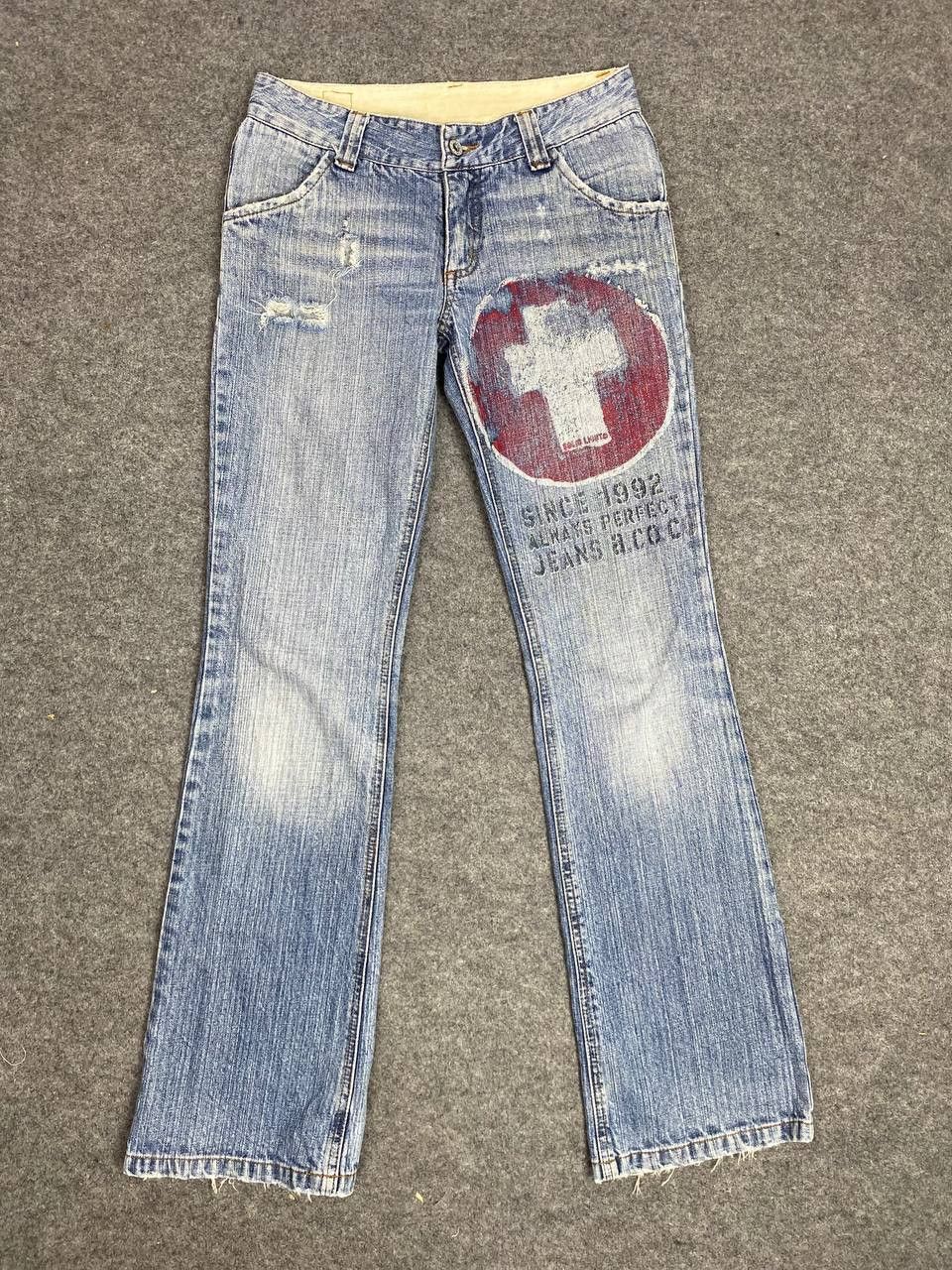 Japanese Brand japanese brand low bootcut distressed denim nice design Size 30" / US 8 / IT 44 - 7 Thumbnail