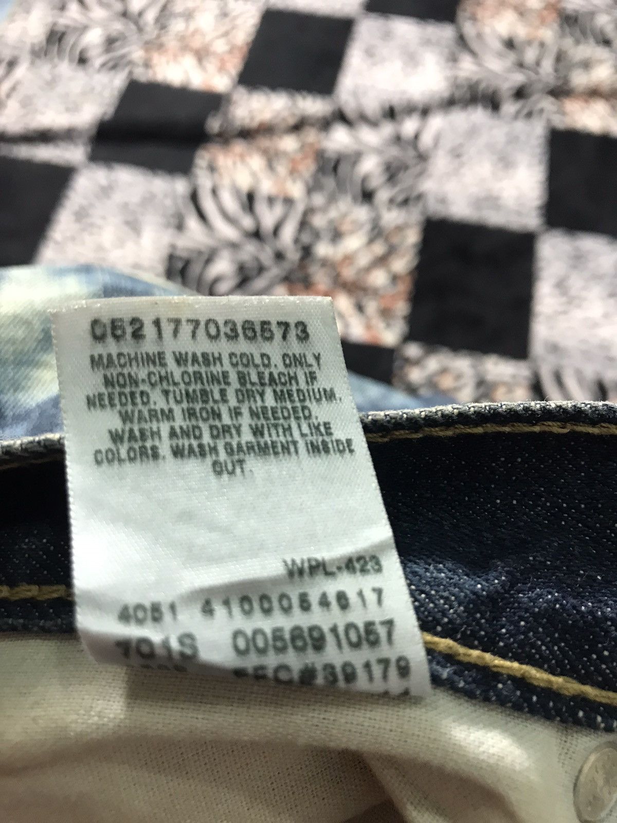 Levi's vintage Levis 569 distressed denim size 34 short rAre design Size US 34 / EU 50 - 10 Thumbnail