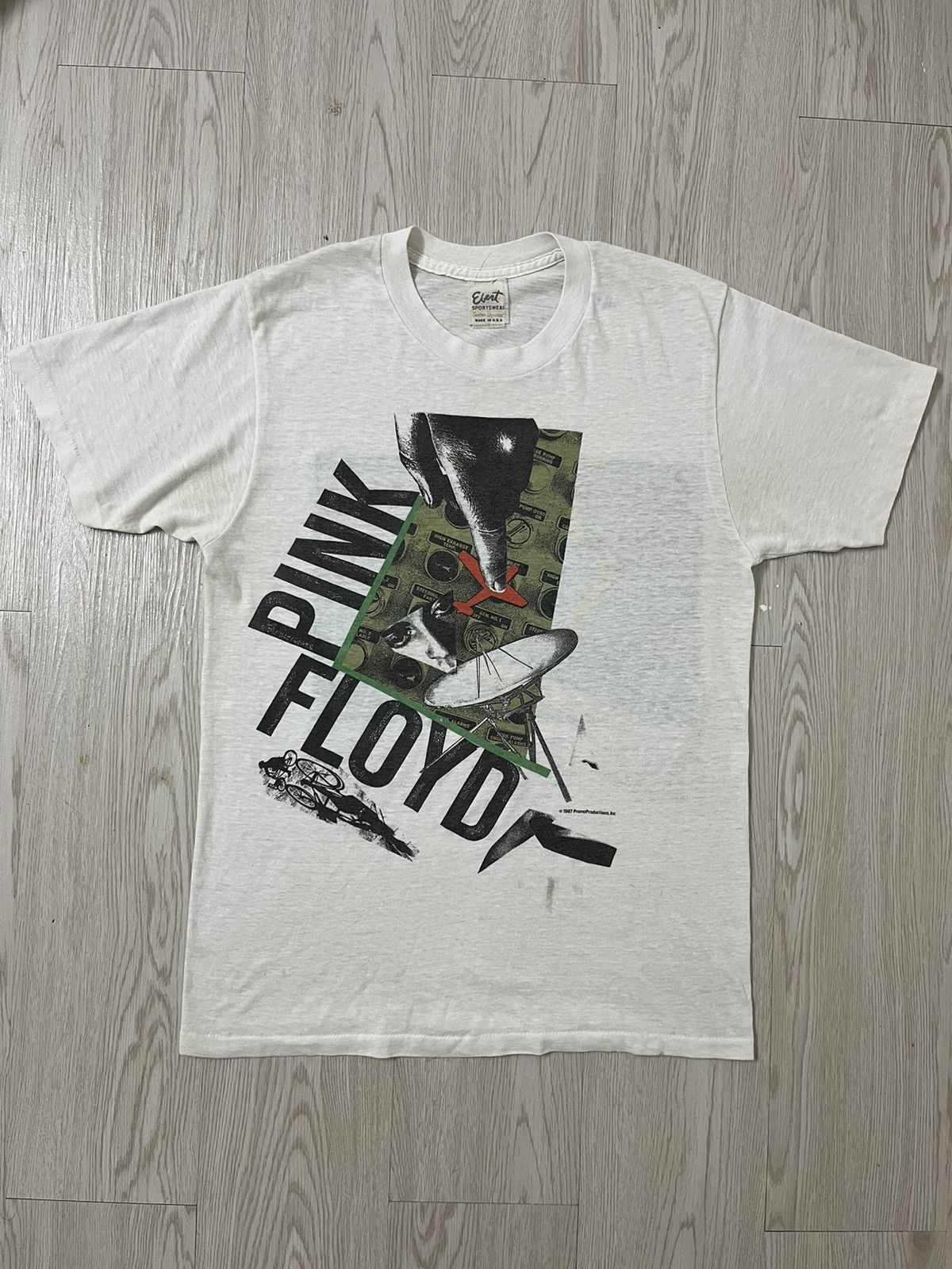 image of Band Tees x Pink Floyd Vintage 80's Pink Floyd World Tour Tshirt in White, Men's (Size Small)