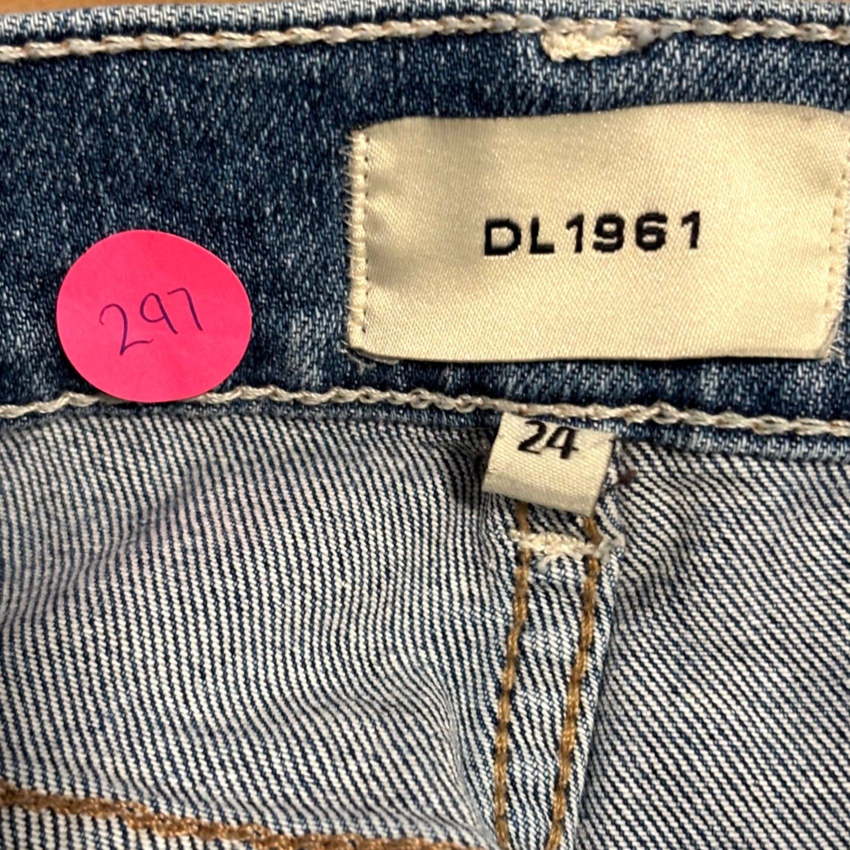 DL1961 DL1961 Womens High Rise Flare Jeans Medium Wash Raw Hem Size 24 Size 42" / US 20 - 2 Thumbnail