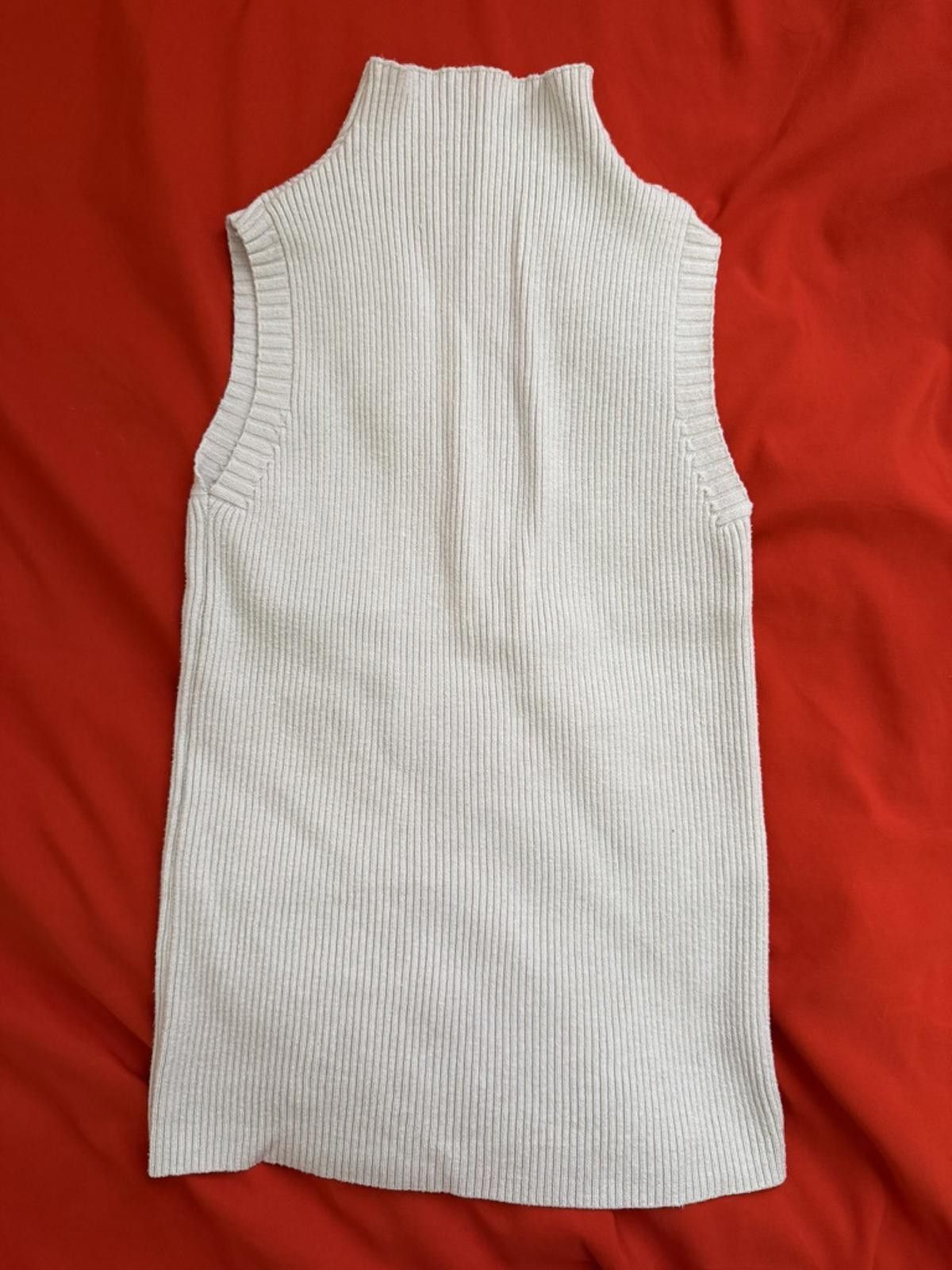 Other Unbranded Sleeveless Knit Top in White (SMALL) Size S / US 4 / IT 40 - 2 Thumbnail