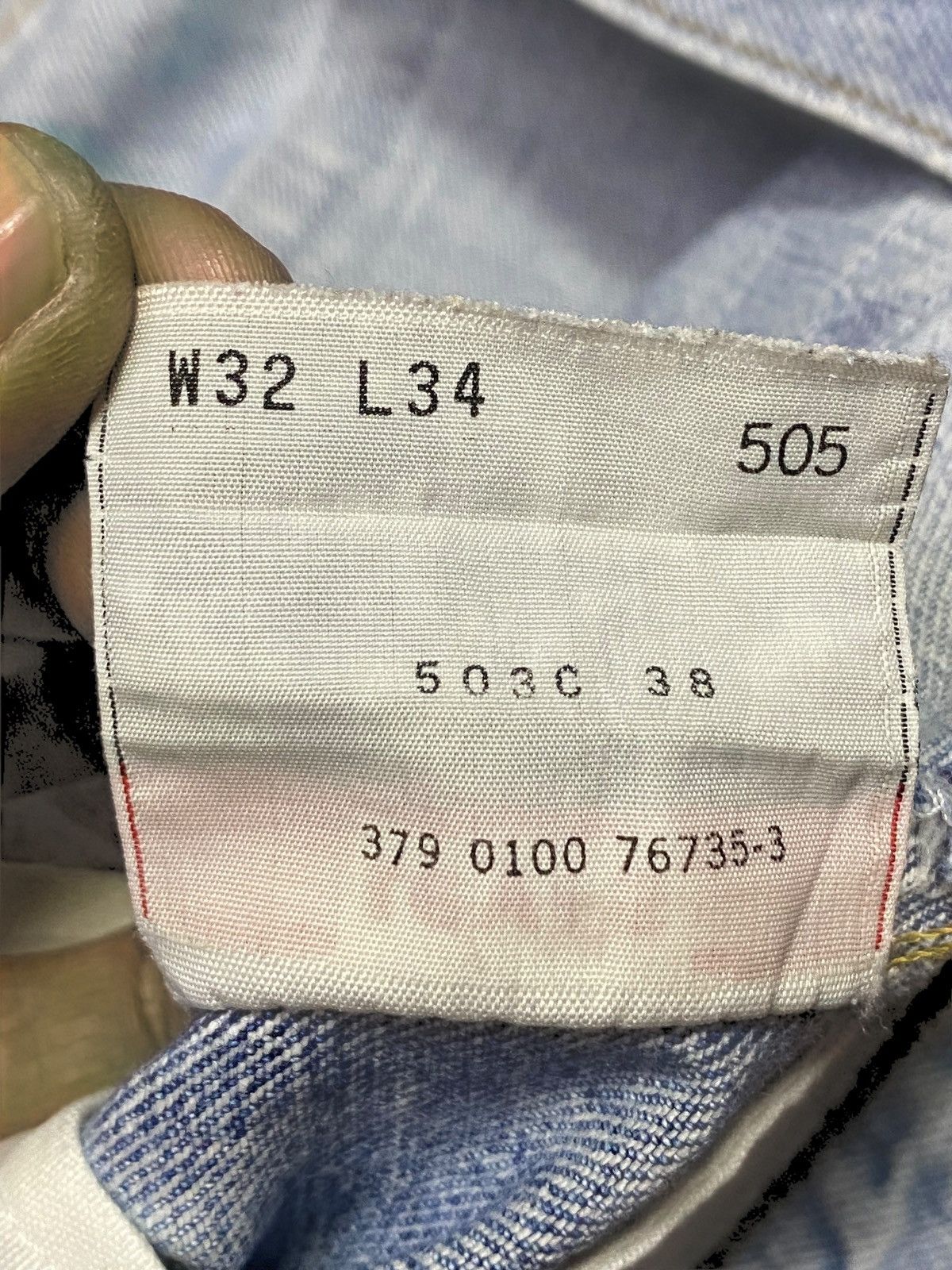 Levi's Vintage Clothing Vintage Levis 505 Y2K Faded Wash Distressed Style Loose Jean Size US 33 - 18 Thumbnail