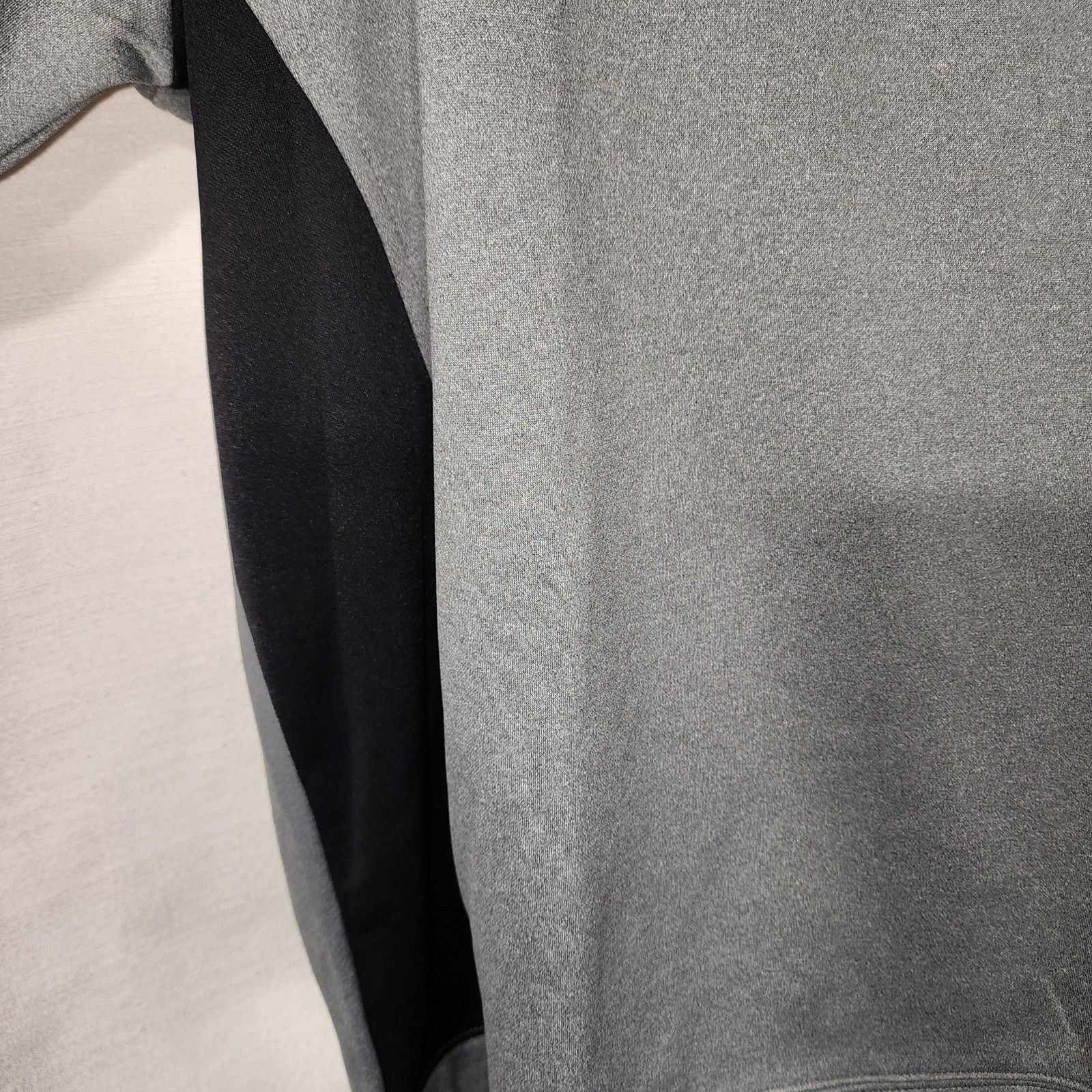 NBA Trail Blazer basketball Gray/black Hoodie Men's 2XL Size US XXL / EU 58 / 5 - 4 Thumbnail