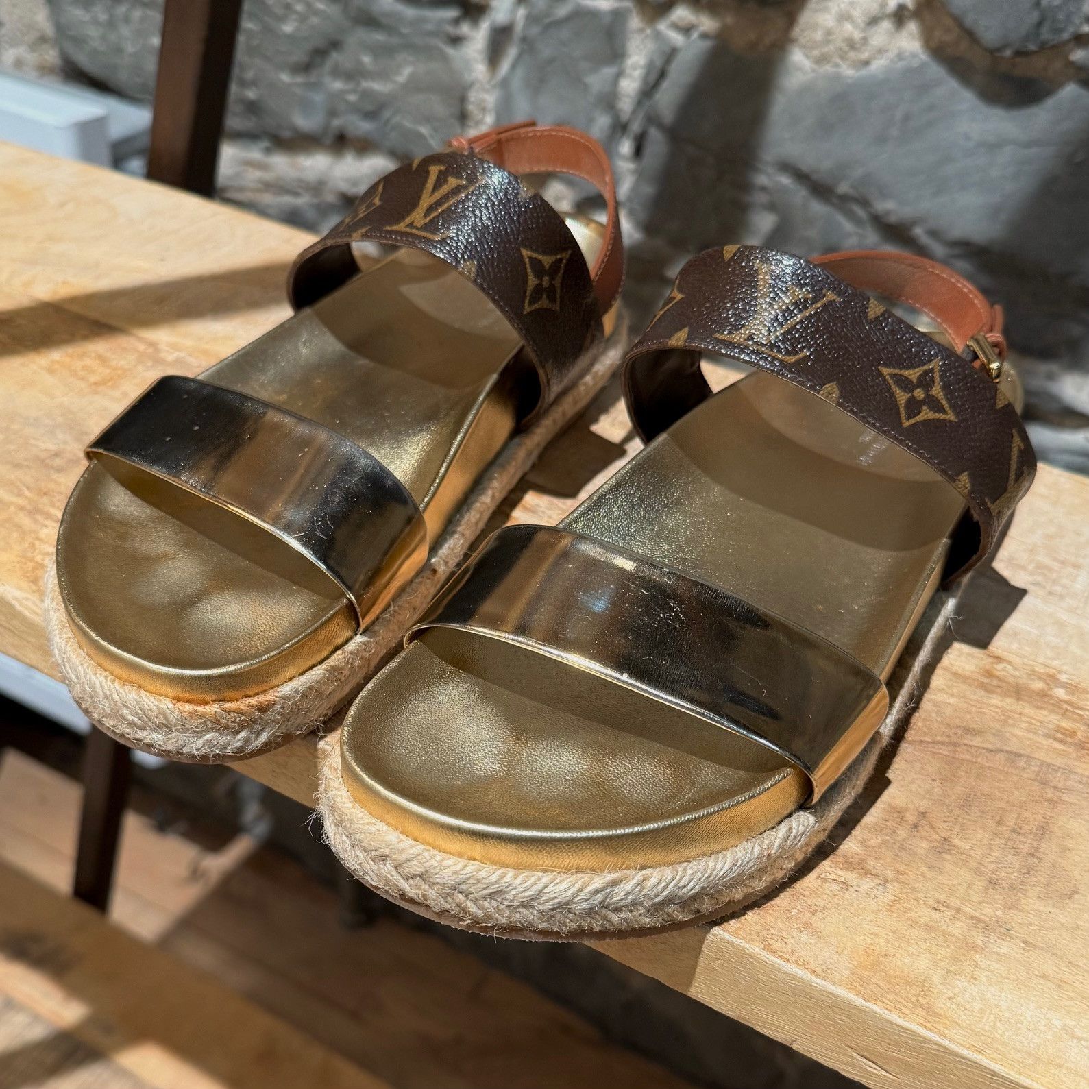 Louis Vuitton Louis Vuitton Metallic Gold Monogram Odyssey Sandals Size US 9 / IT 39 - 5 Thumbnail