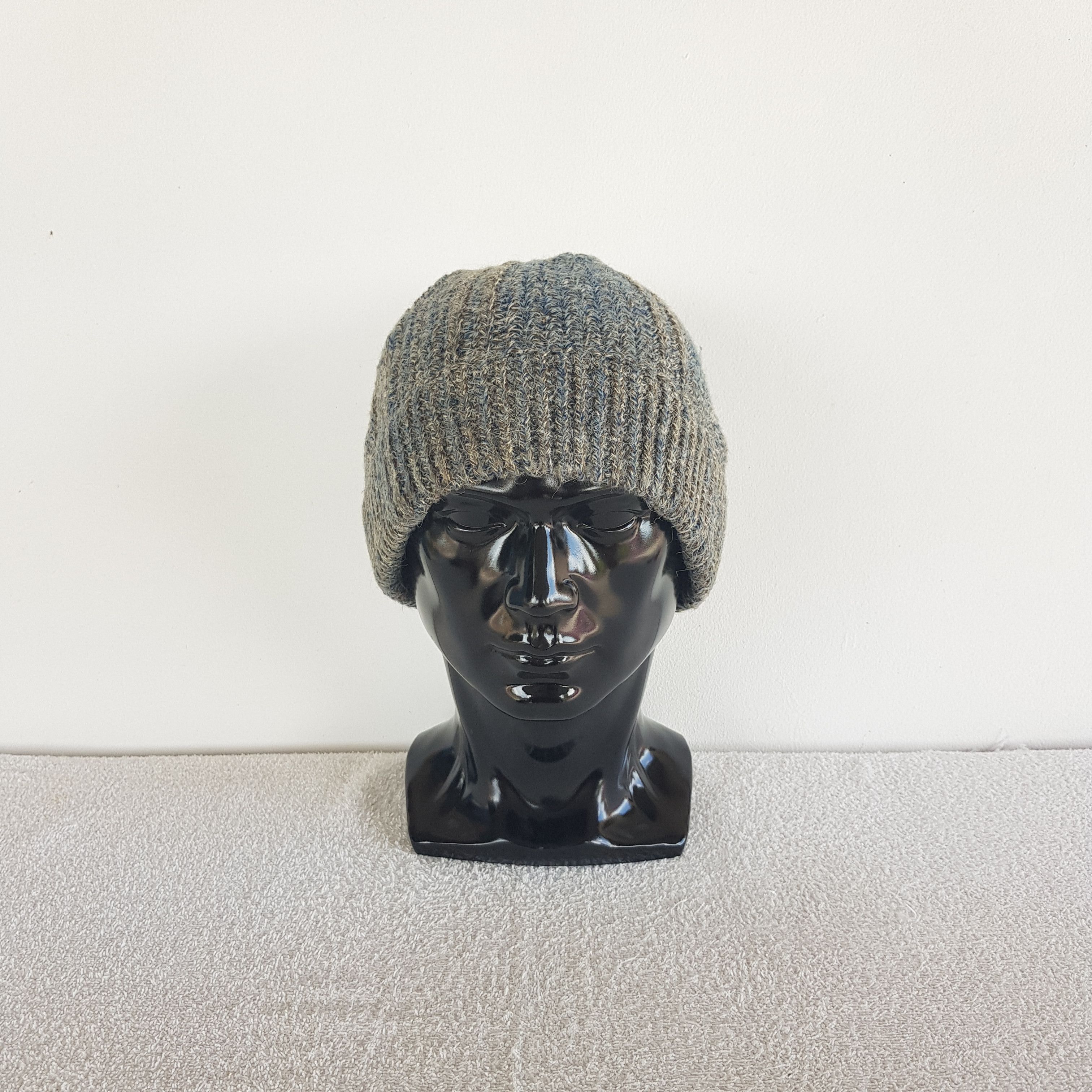Aran Isles Knitwear Vintage Japanese Beanie Ribbed Knit Snow Caps Hats. Size ONE SIZE - 2 Thumbnail
