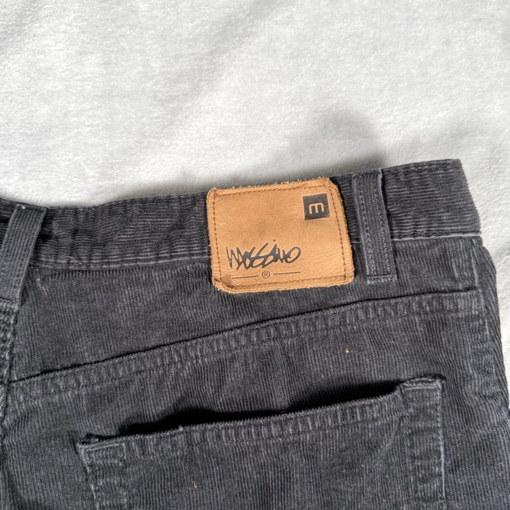 Mossimo VINTAGE Mossimo Corduroy Pants Mens 32x31 Straight Fit Black Size US 32 / EU 48 - 4 Thumbnail