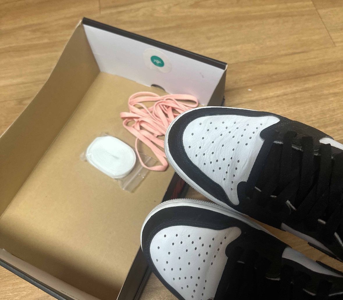 Jordan Brand Jordan 1 Retro OG High Stage Haze Size US 11 / EU 44 - 11 Thumbnail