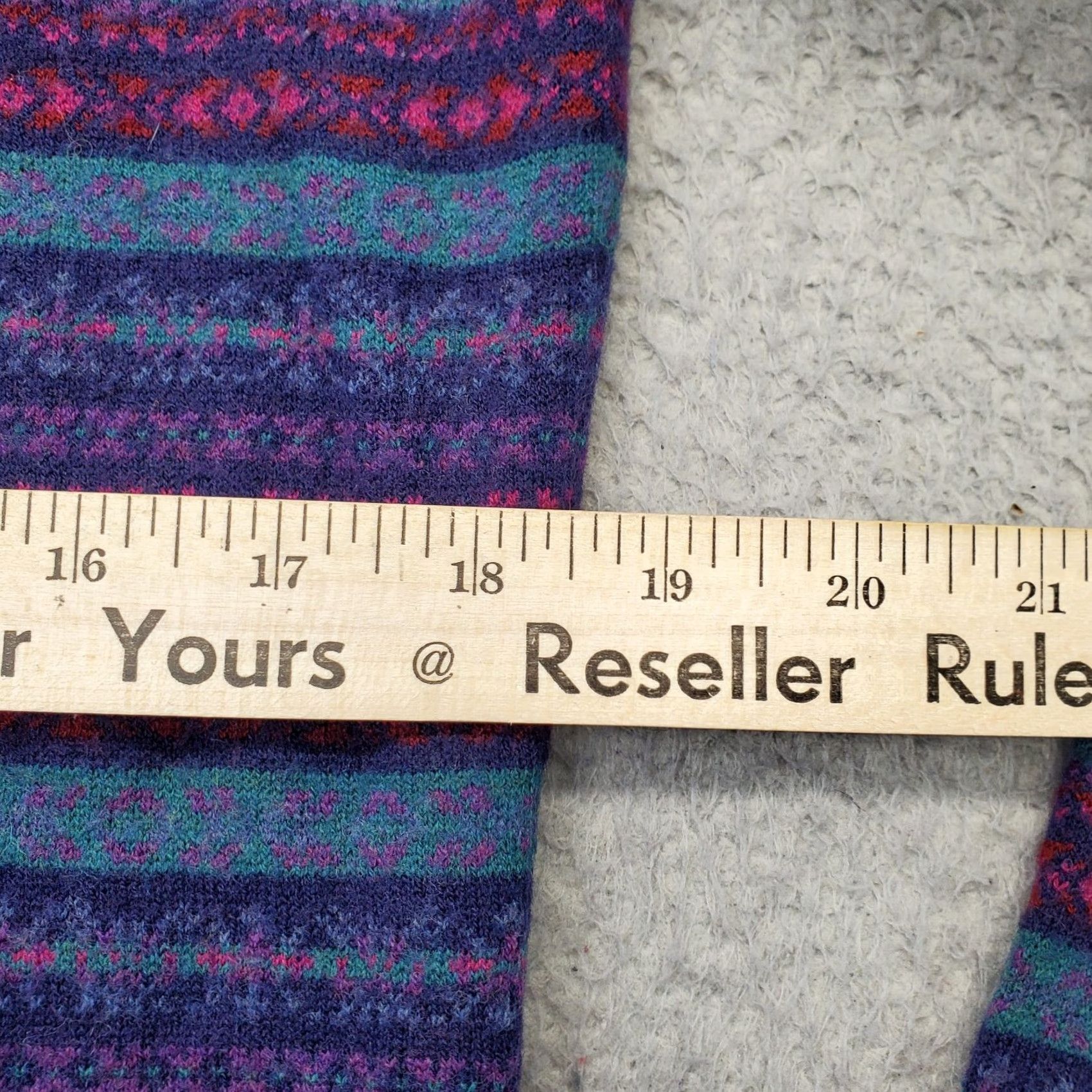 Talbots Talbots Cardigan Womens M Multi Fair Isle Rayon Soft Lambswool Button Front EUC Womens Size M Multicolor Fair Isle Cardigan Size M / US 6-8 / IT 42-44 - 4 Thumbnail