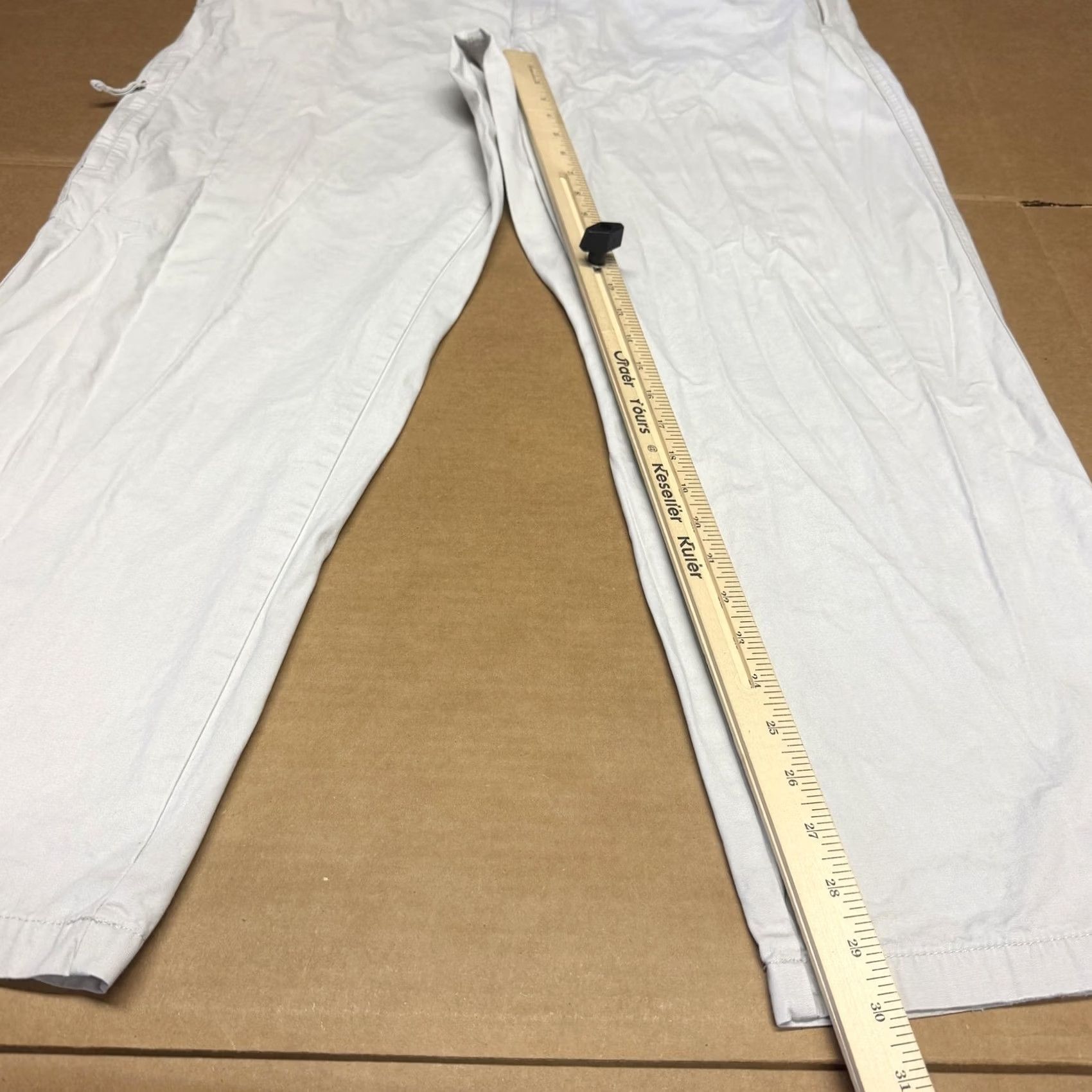 Vintage Columbia Mens Cargo Pants 40x30 Beige Relaxed Canvas Hiking Outdoor Casual Straight Leg Zip Front Front Pockets Size US 40 / EU 56 - 7 Thumbnail