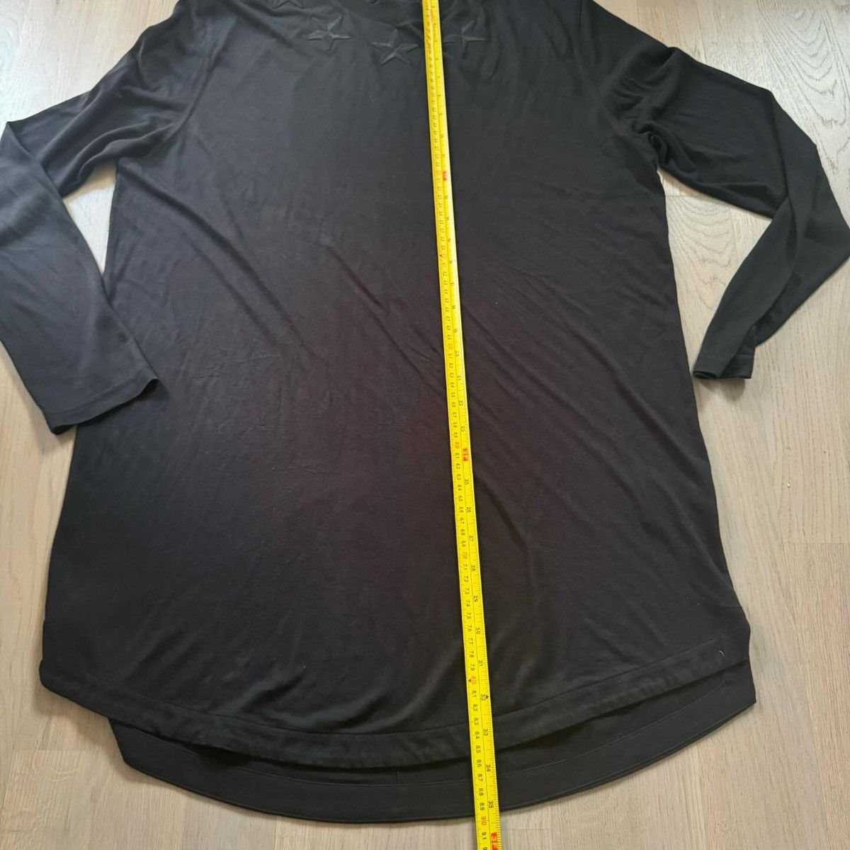 Givenchy GIVENCHY long sleeve tshirt sizes IN PHOTOS by tape measure Size US S / EU 44-46 / 1 - 23 Thumbnail