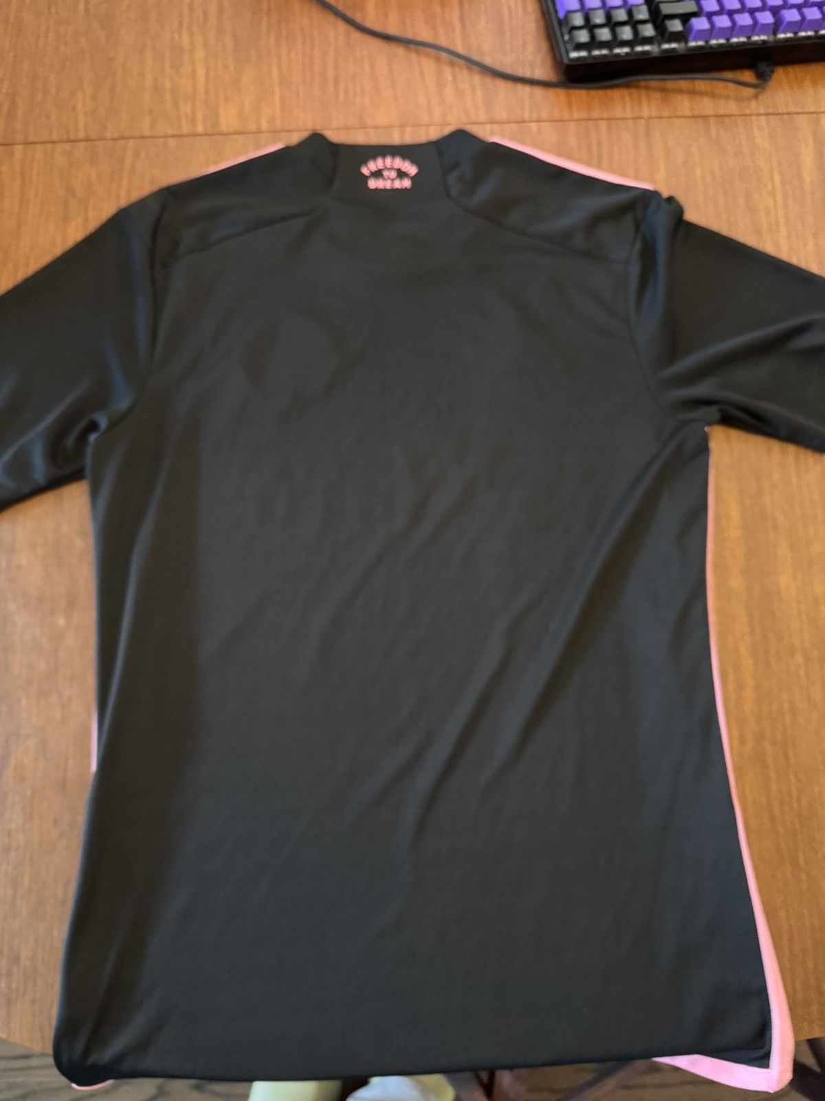 Adidas Inter Miami jersey Size US M / EU 48-50 / 2 - 4 Thumbnail