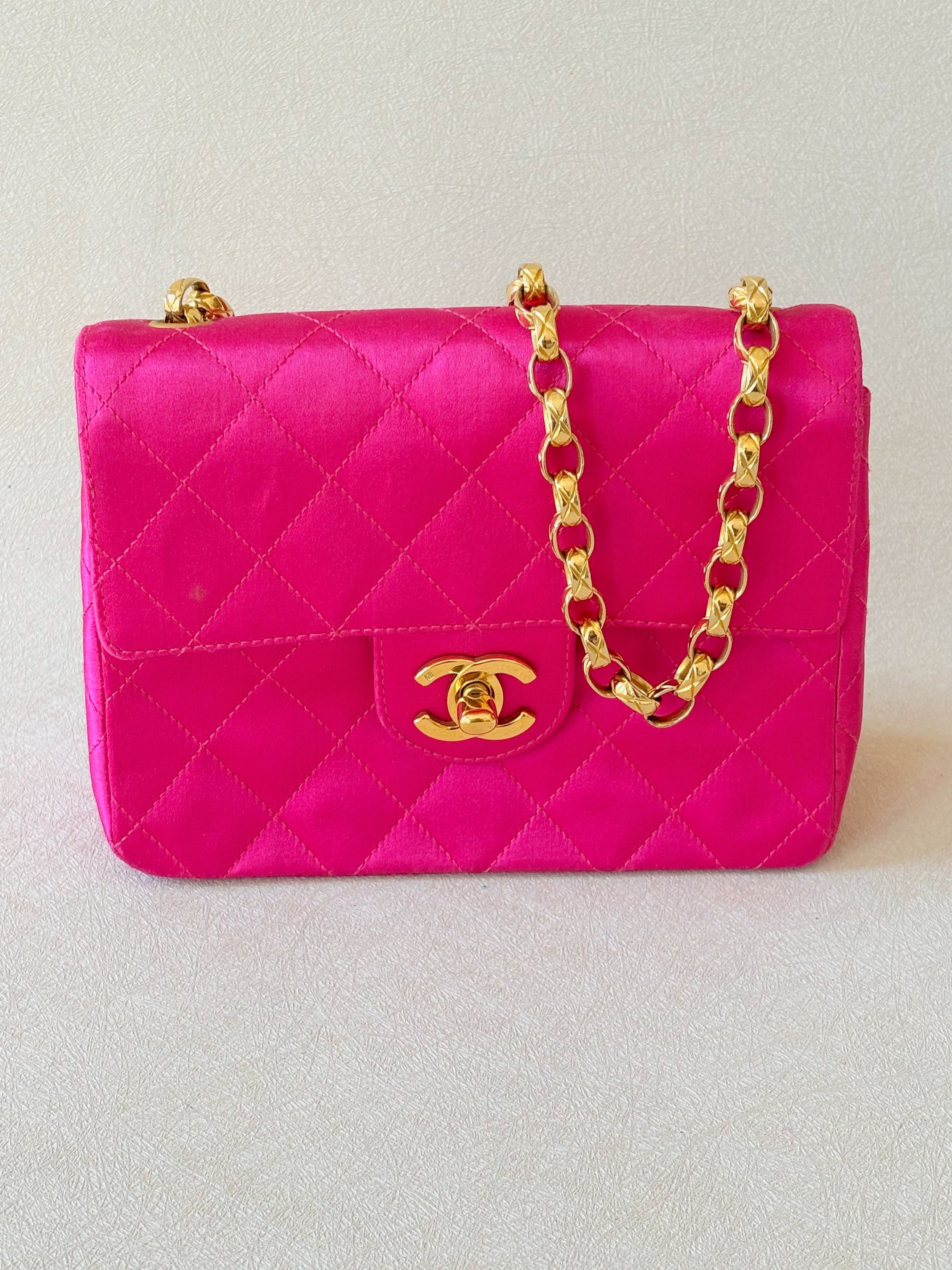 Chanel Sac Timeless Satin Size ONE SIZE - 1 Thumbnail