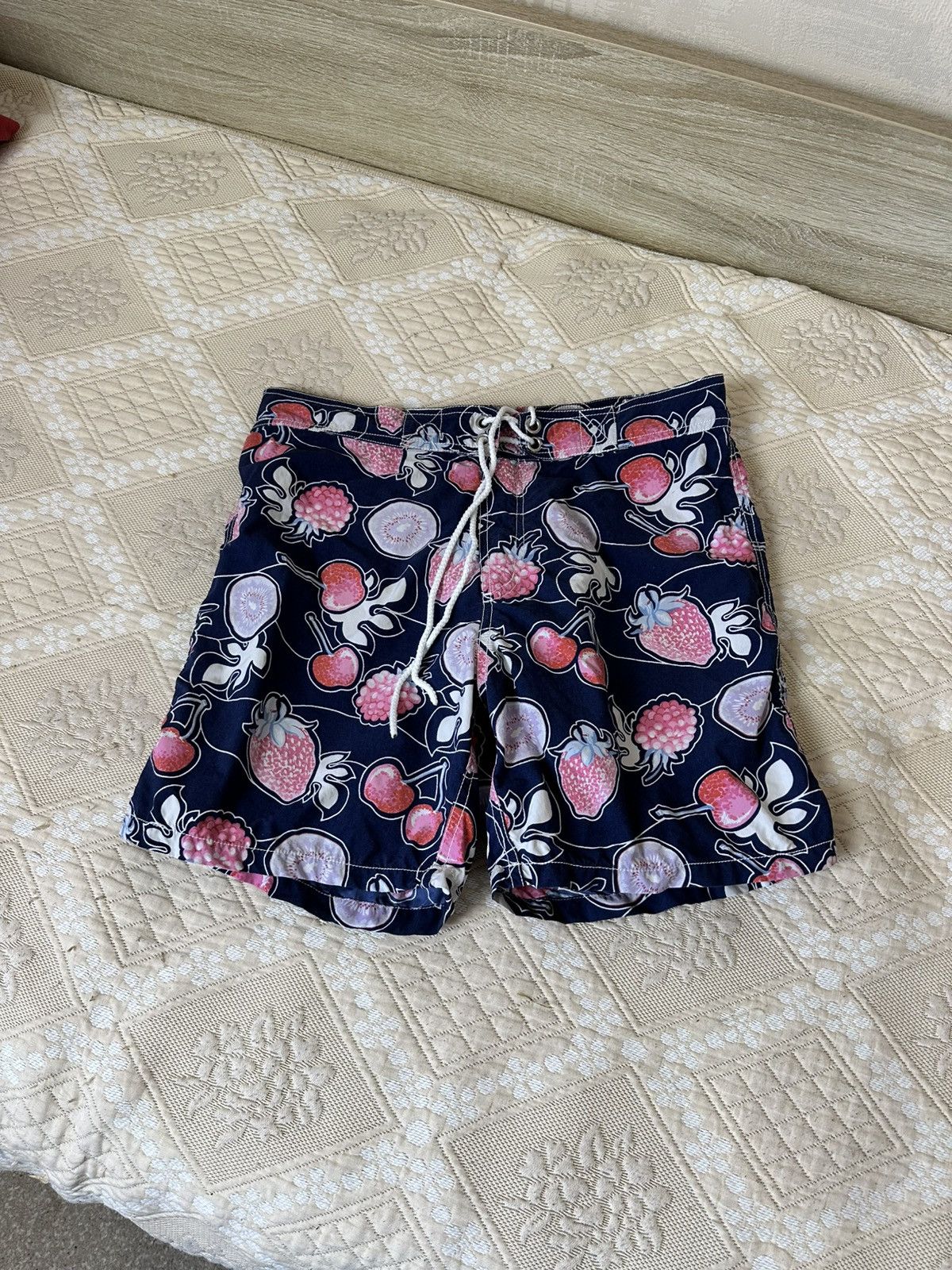 Vilebrequin 🔥 Vilebrequin Multicolor Strawberry Fruit Swim Shorts Trunks Size US 32 / EU 48 - 1 Thumbnail