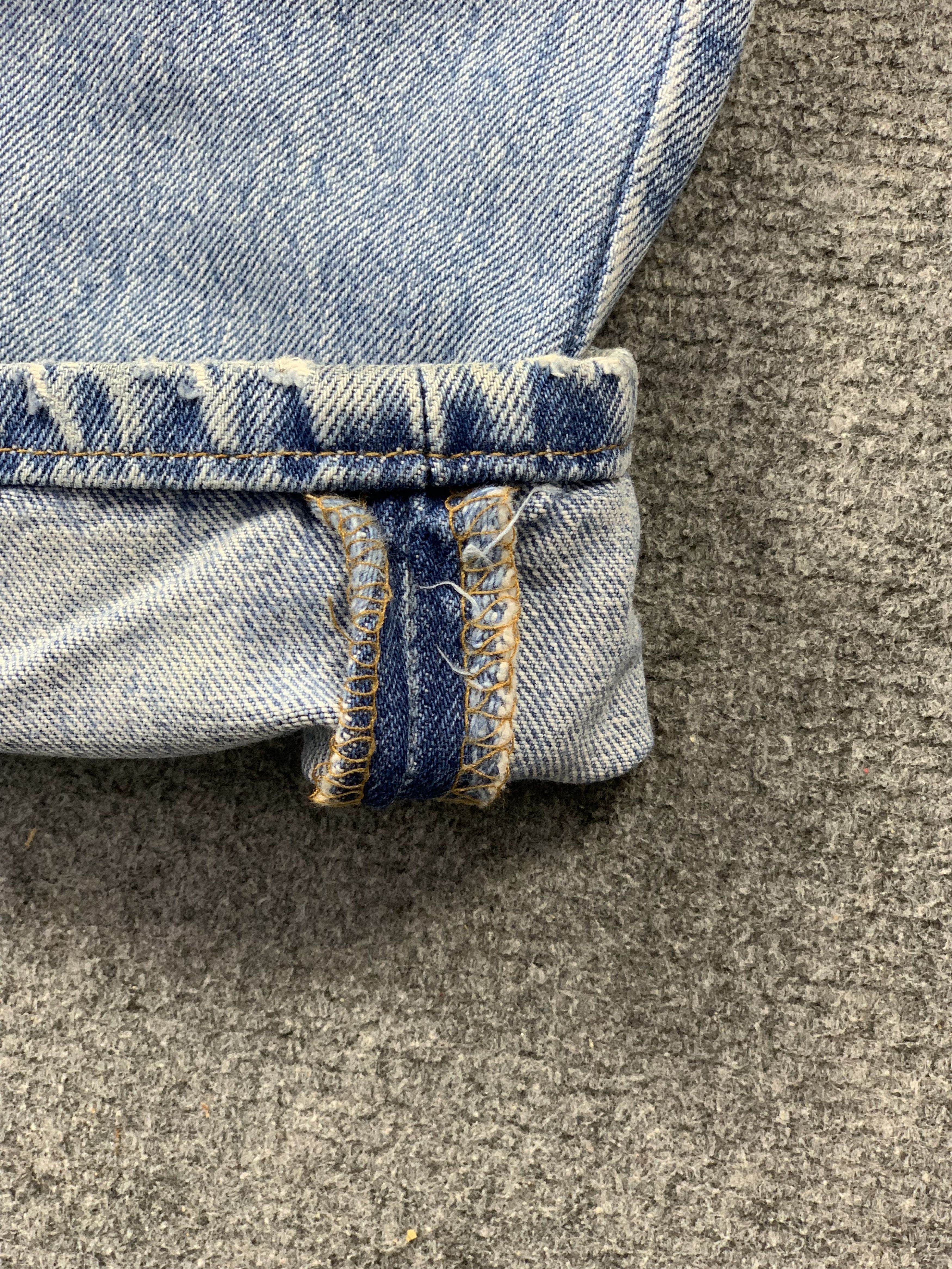 Levi's Vintage 90s Levis 501 Faded Blue Jeans DP2100 Size US 39 - 9 Thumbnail