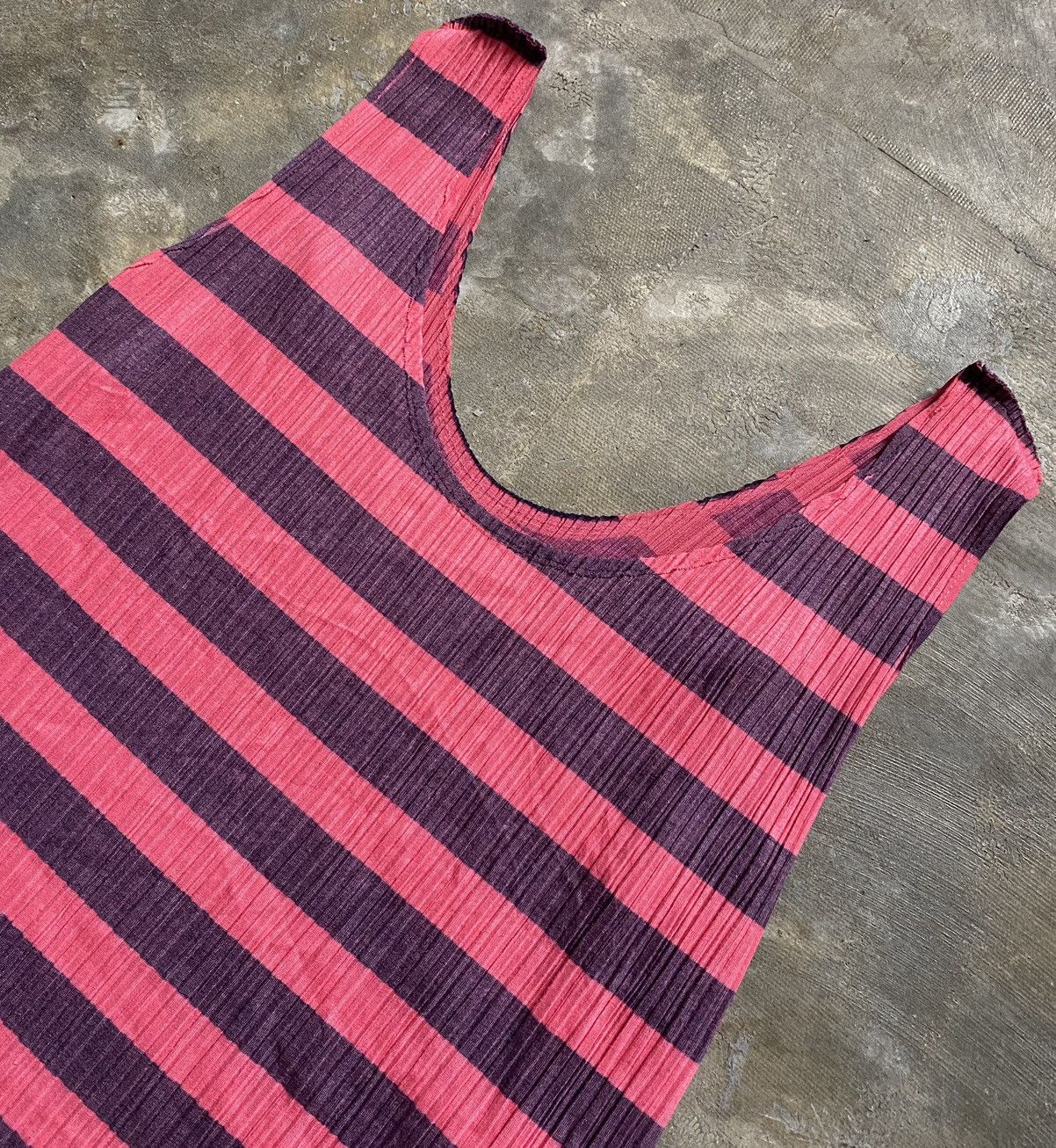 Pleats Please Issey Miyake Pleats Please Striped Dress Size M / US 6-8 / IT 42-44 - 2 Thumbnail