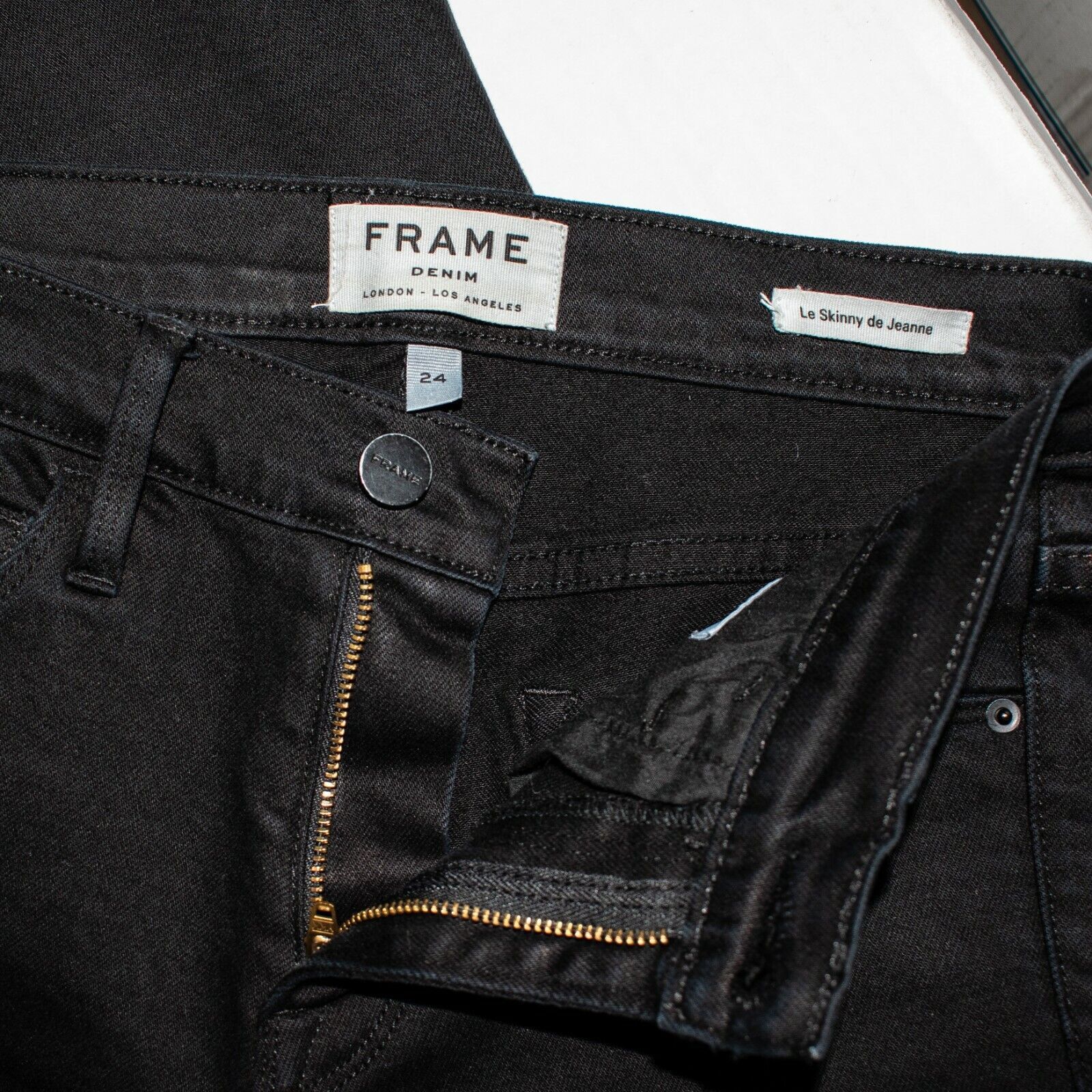 Frame FRAME Denim Le Skinny de Jeanne in Ashland Black Ripped Size 24" / US 00 / IT 34 - 3 Thumbnail