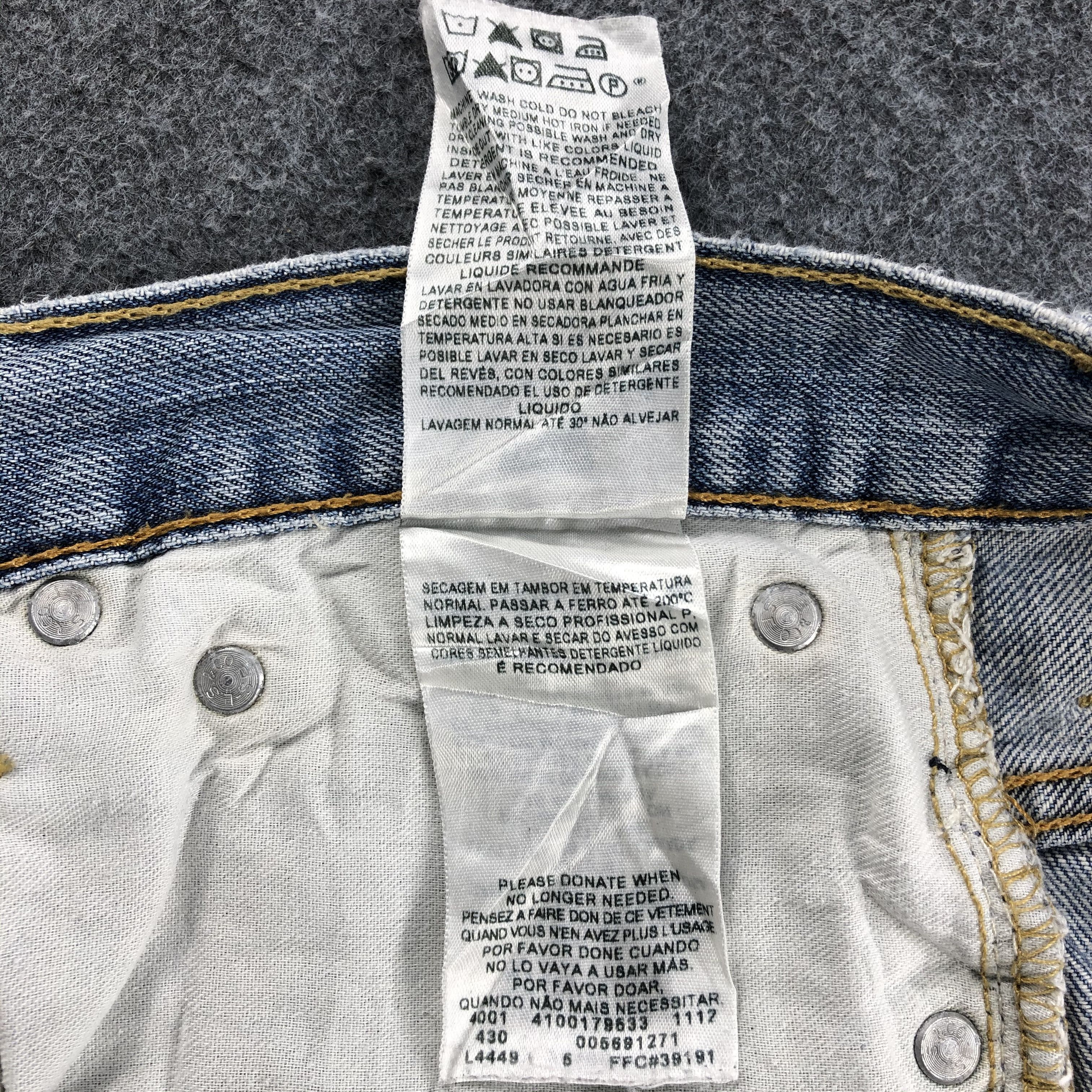 Levi's Vintage Levis 569 Jeans Faded blue Denim KJ551 Size US 34 / EU 50 - 11 Thumbnail
