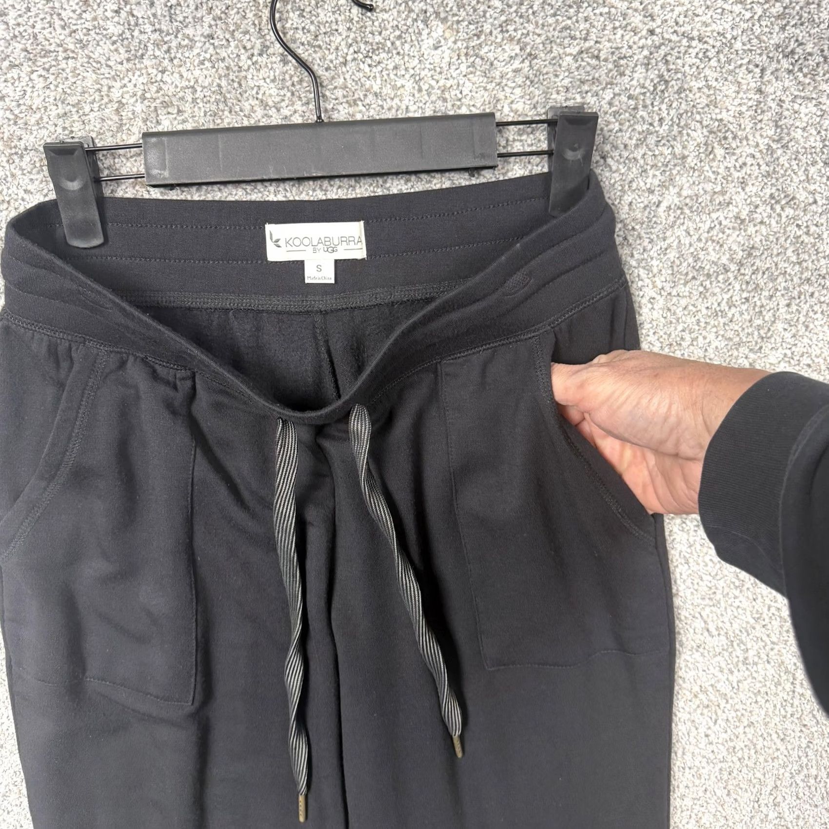 Vintage Koolaburra by UGG Jogger Pants S Black Women's Jersey with Pockets Elastic Waist Cuffed Tapered Inseam 29" Lounge Travel Size 28" / US 6 / IT 42 - 6 Thumbnail