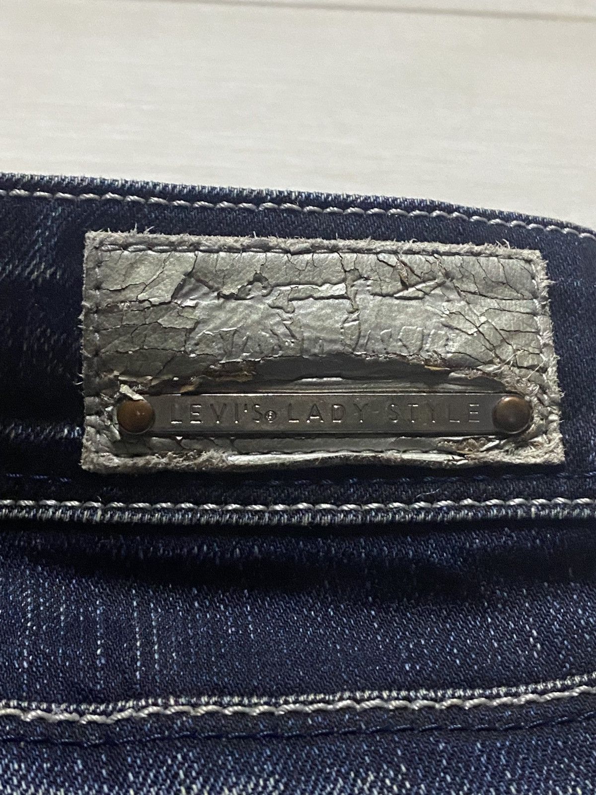 Levi's Woman Vintage Levis Lady Style Blue Wash Flare Jeans Size US 28 / EU 44 - 10 Thumbnail
