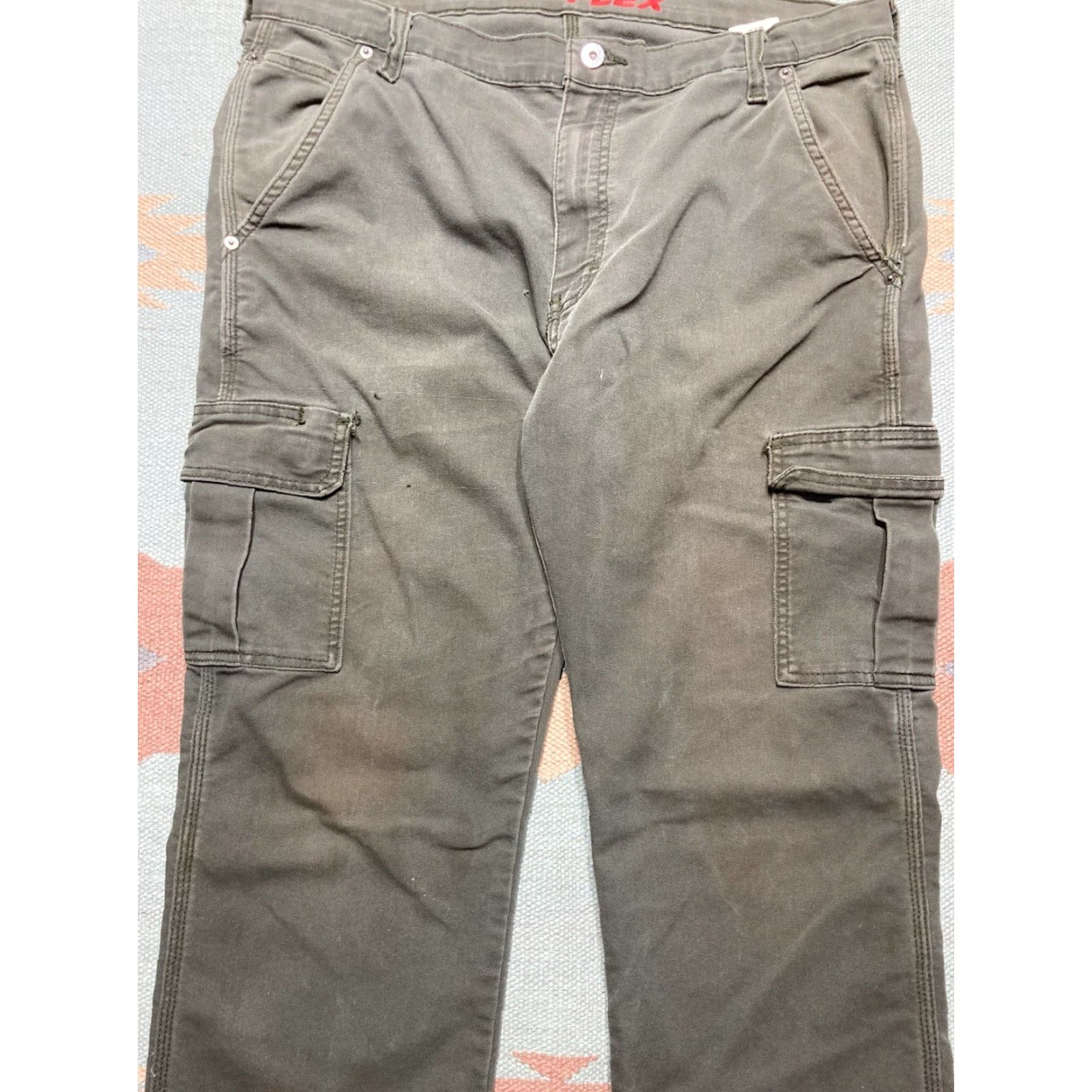 Dickies VINTAGE Dickies Cargo Pants Canvas Wide-Leg Green 37x33 Mens Baggy Carpenter Jeans Skater Style Size US 37 - 7 Thumbnail