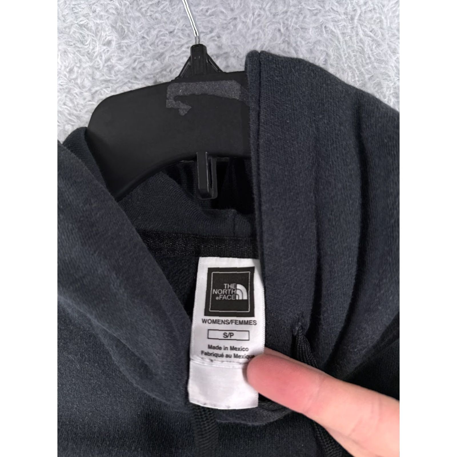 The North Face The North Face Hoodie Womens Small Black Pink Pullover Cotton Blend Logo Pocket Crew Neck Performance/Activewear - White? Size S / US 4 / IT 40 - 7 Thumbnail