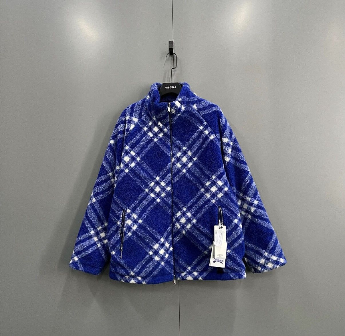 Burberry Burberry Check Fleece Reversible Jacket J41 Size US M / EU 48-50 / 2 - 1 Thumbnail