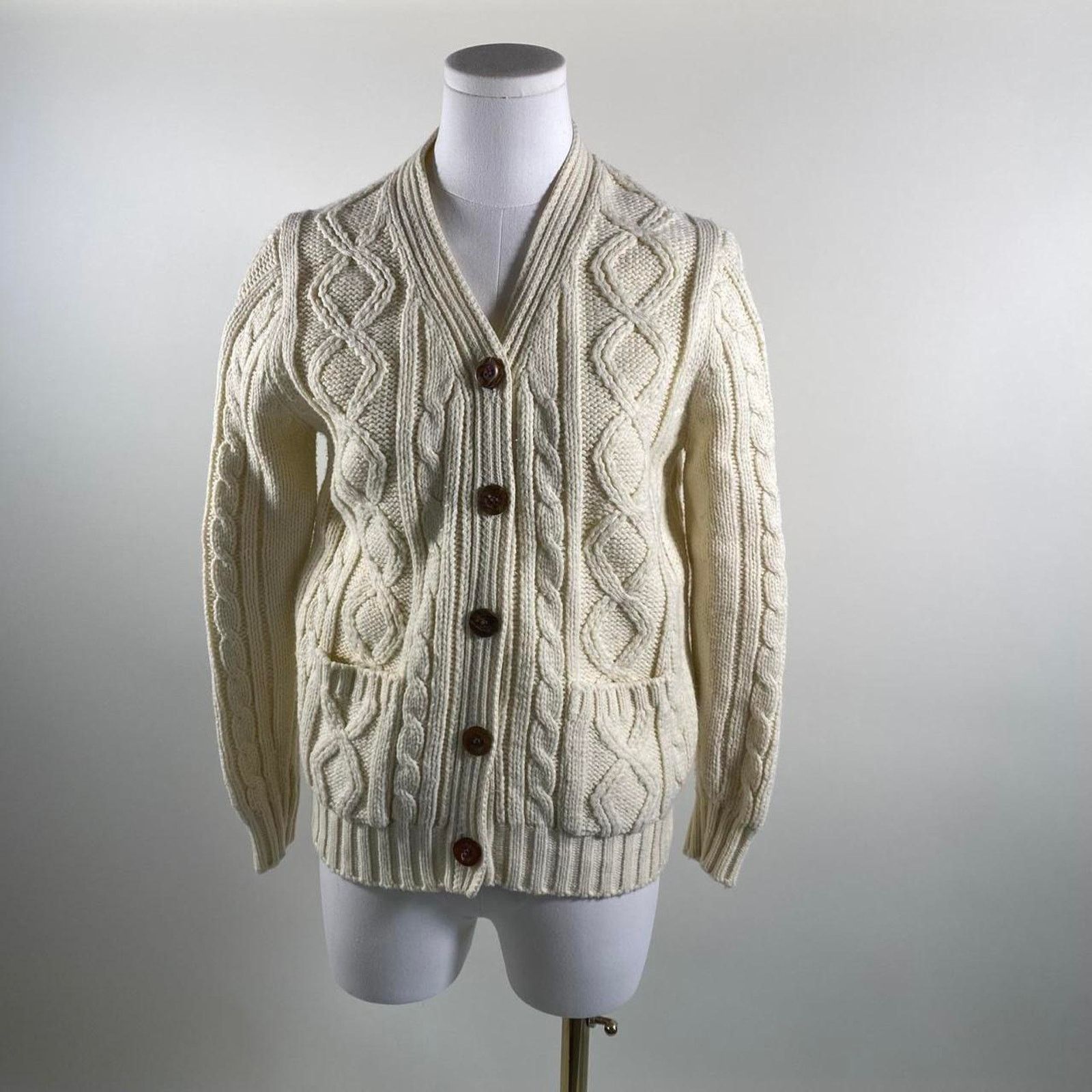 Other Cream vintage 1970s acrylic cardigan Size M / US 6-8 / IT 42-44 - 2 Thumbnail