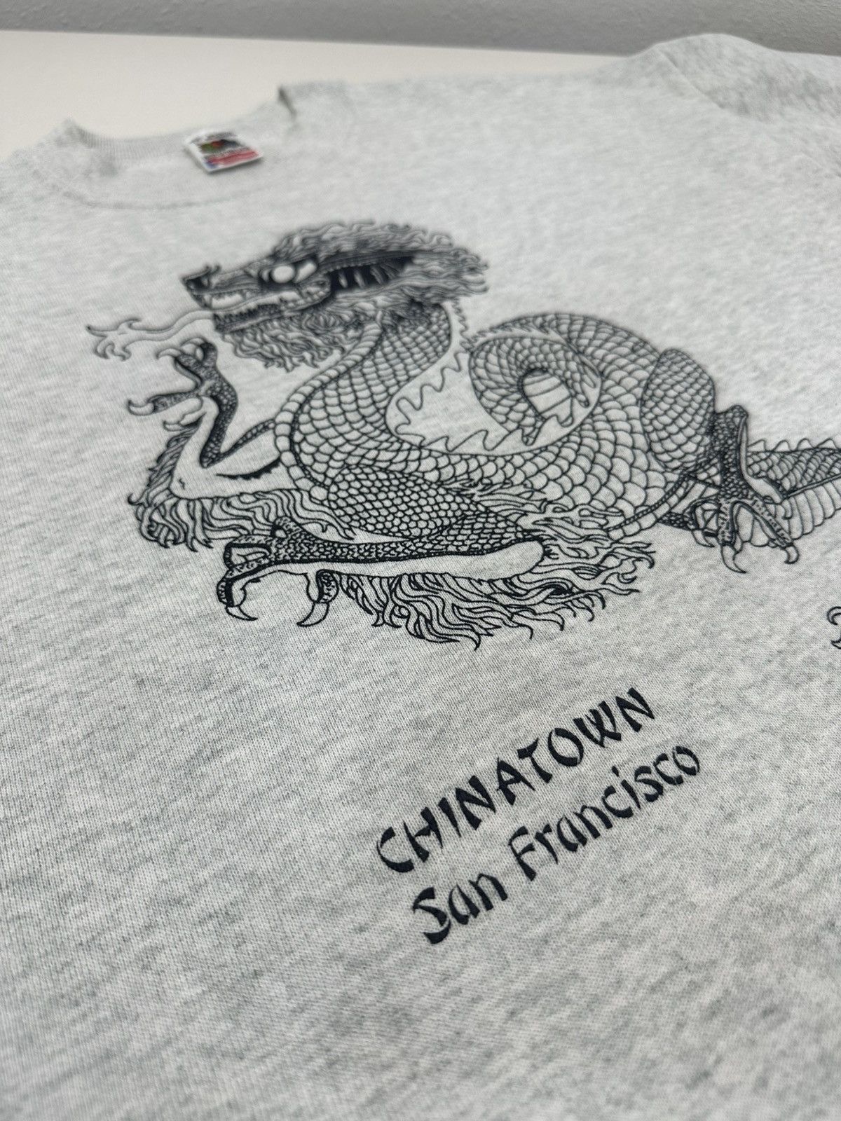 Fruit Of The Loom Vintage 90s Dragon Chinatown San Francisco Souvenir Crewneck Size US L / EU 52-54 / 3 - 10 Thumbnail