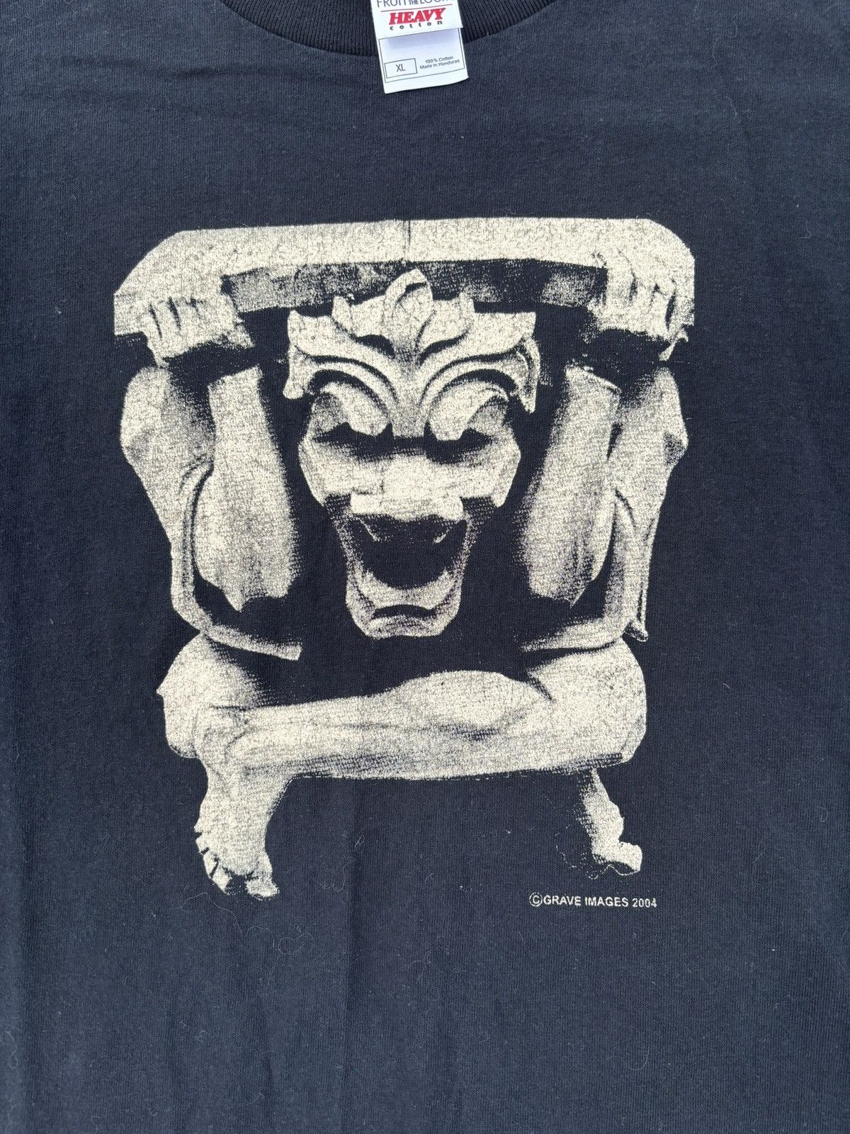 Band Tees Vintage Y2K 2004 Grave Images T Shirt Size US L / EU 52-54 / 3 - 2 Thumbnail