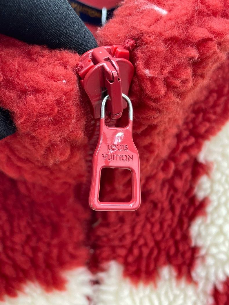Louis Vuitton Louis Vuitton 22 red and white checkerboard teddy jacket 25 Size US XXL / EU 58 / 5 - 6 Thumbnail