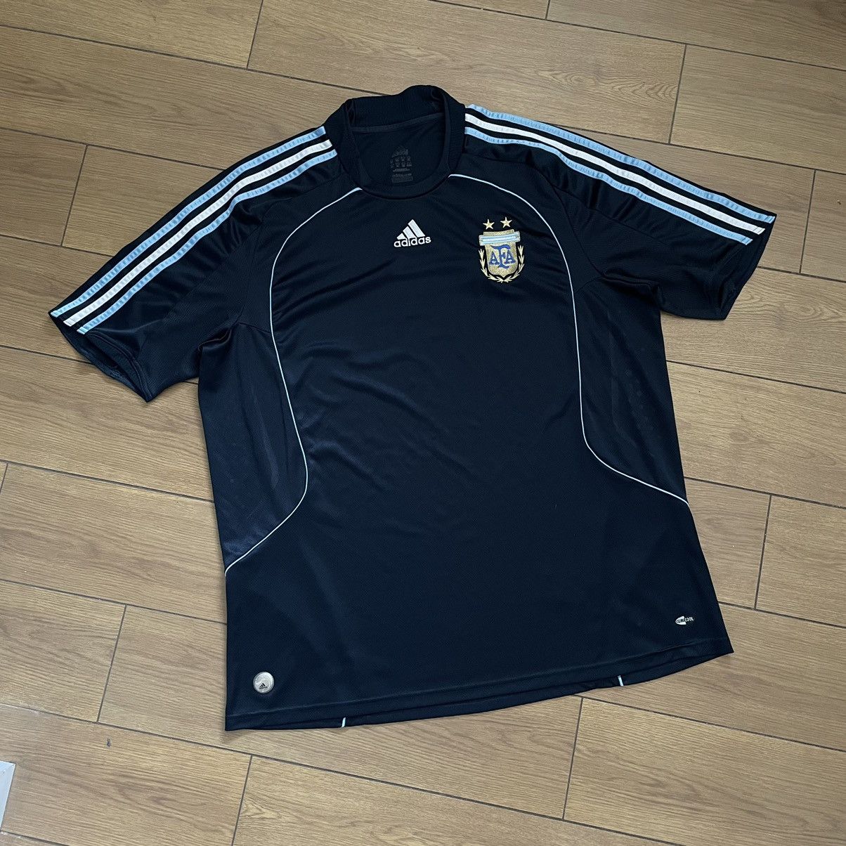 image of Argentina Adidas Vintage Football Soccer Oversize Top Jersey in Navy, Men's (Size XL)