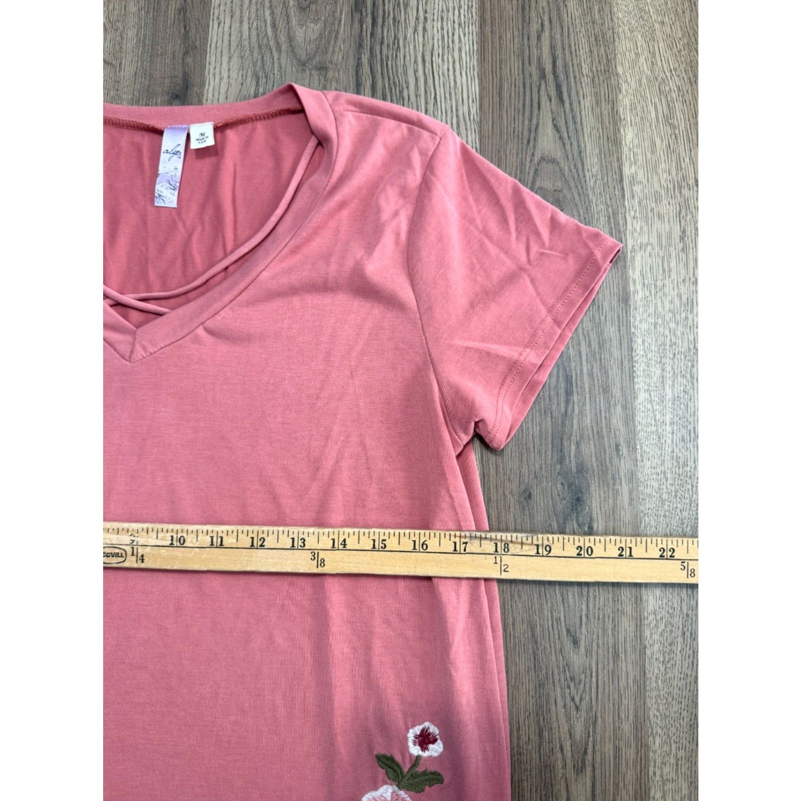Pinko Alya Shirt Women's M Pink Embroidered Floral Short Sleeve V-neck Shirt Size M / US 6-8 / IT 42-44 - 7 Thumbnail